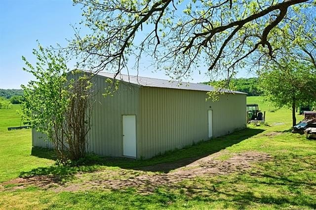 Tahlequah, Oklahoma, 74464, United States, 2 Bedrooms Bedrooms, ,3 BathroomsBathrooms,Residential,For Sale,1976273