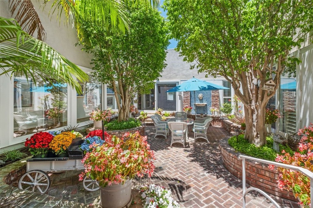Newport Beach, California, 92660, United States, 7 Bedrooms Bedrooms, ,5 BathroomsBathrooms,Residential,For Sale,1939646