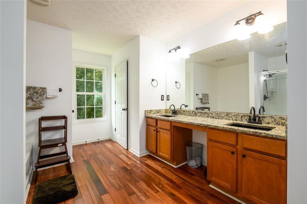 Lawrenceville, Georgia, 30046, United States, 5 Bedrooms Bedrooms, ,4 BathroomsBathrooms,Residential,For Sale,1934412