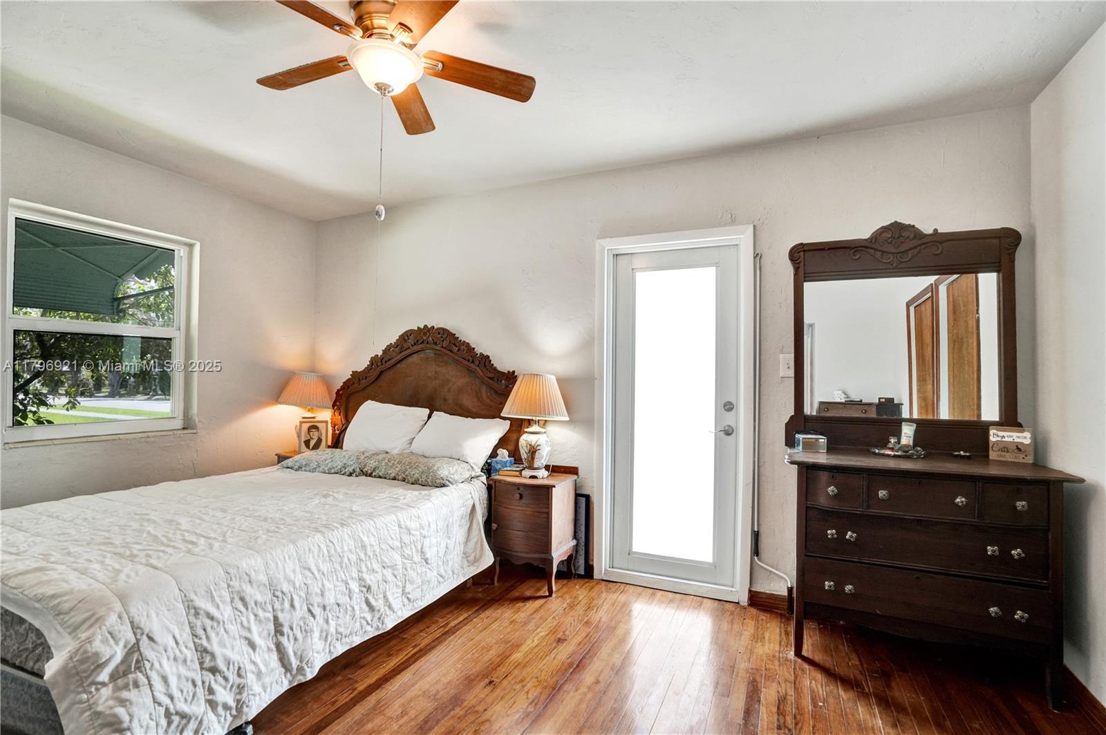 Hollywood, Florida, 33020, United States, 3 Bedrooms Bedrooms, ,3 BathroomsBathrooms,Residential,For Sale,1805248