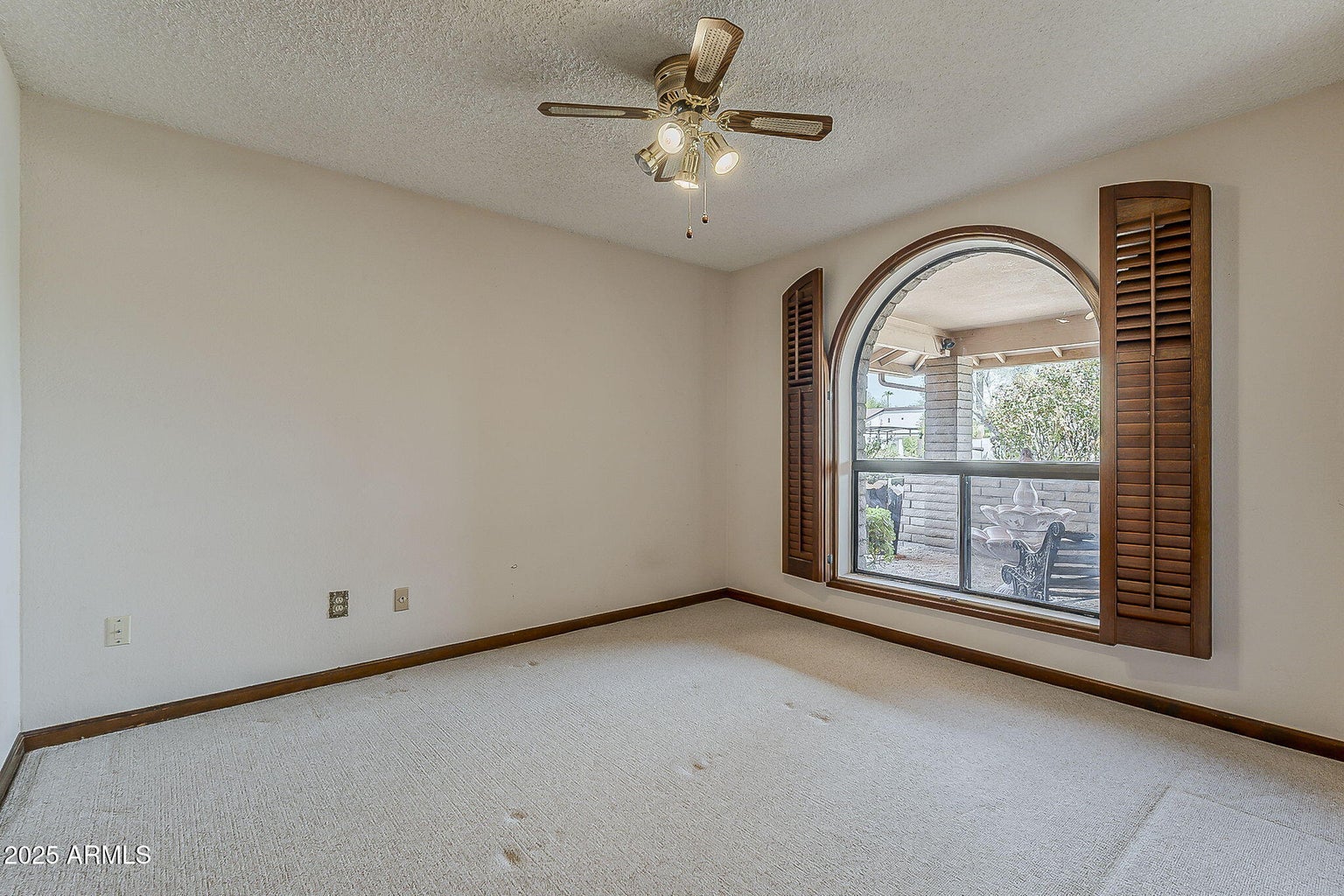 Scottsdale, Arizona, 85258, United States, 4 Bedrooms Bedrooms, ,2 BathroomsBathrooms,Residential,For Sale,1916336