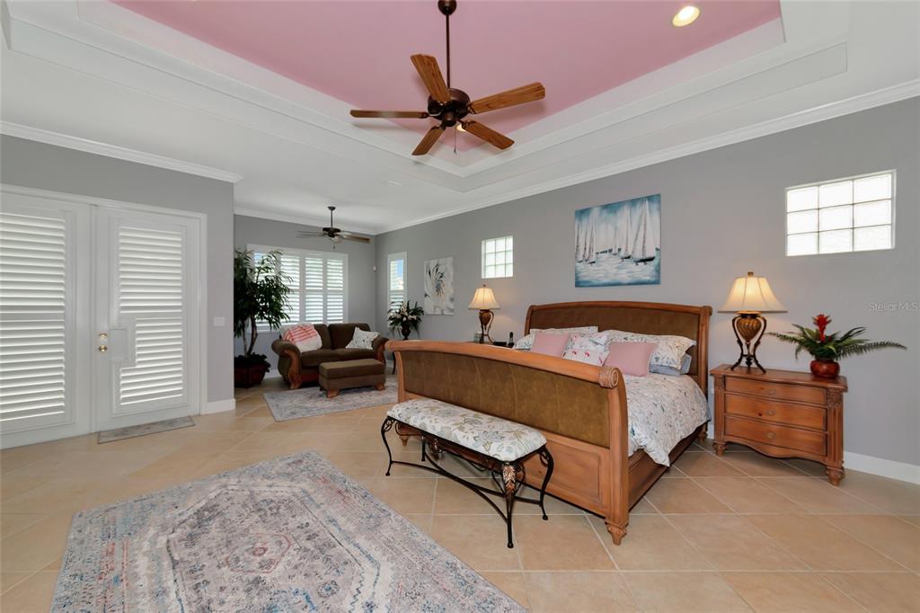 Bradenton, Florida, 34212, United States, 3 Bedrooms Bedrooms, ,3 BathroomsBathrooms,Residential,For Sale,1989547