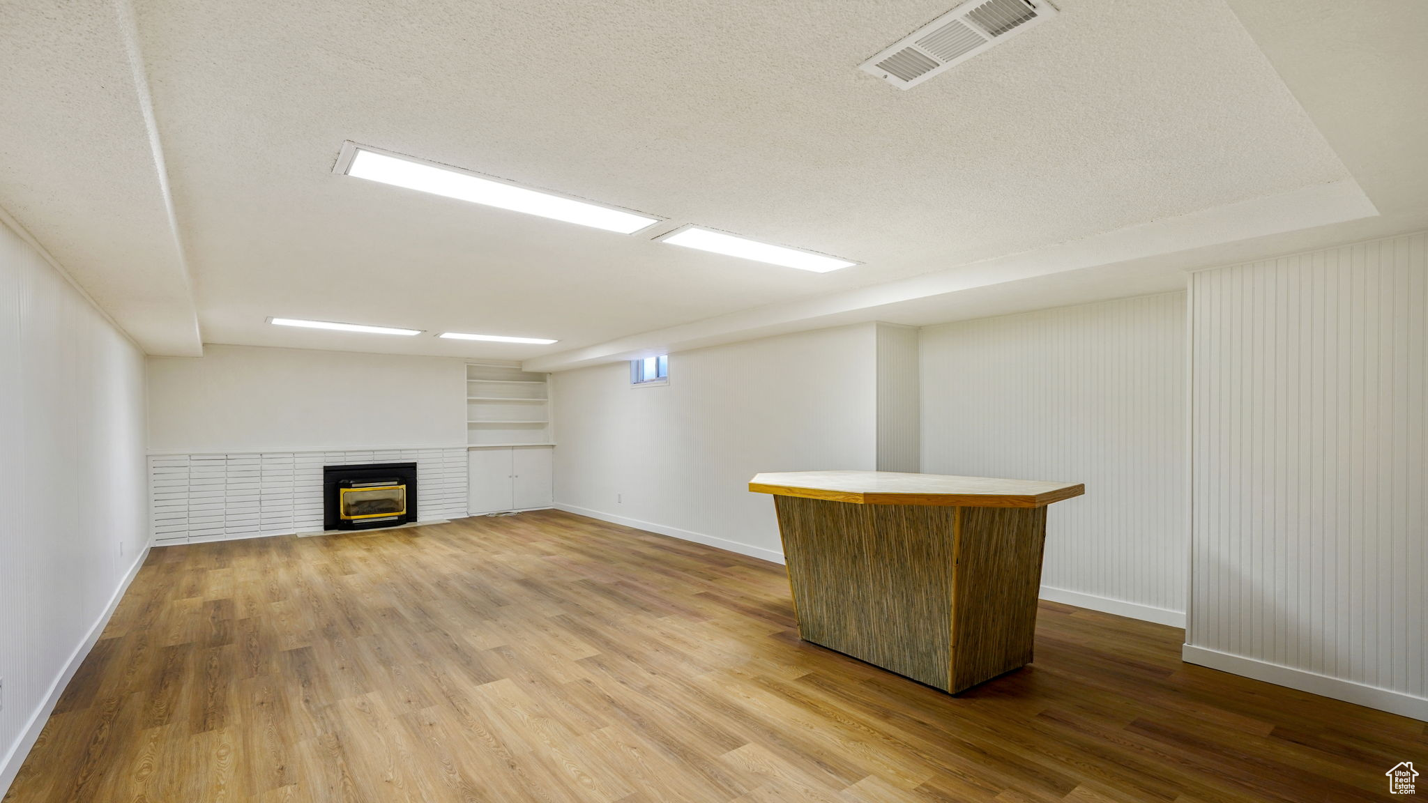 Millcreek, Utah, 84106, United States, 3 Bedrooms Bedrooms, ,1 BathroomBathrooms,Residential,For Sale,1906527