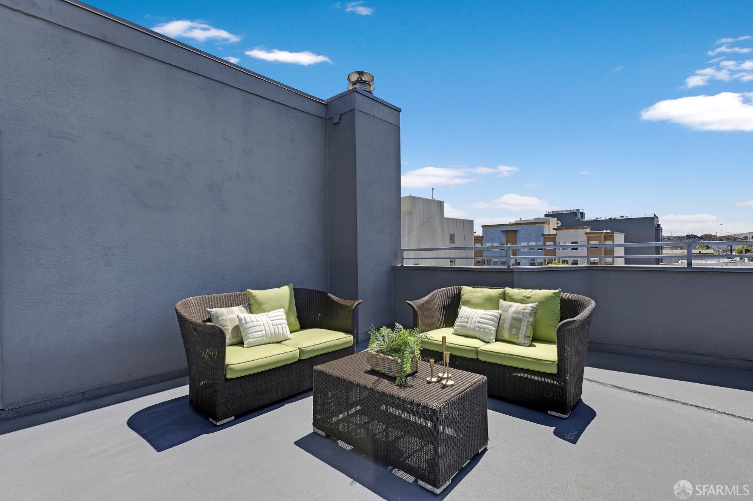 San Francisco, California, 94103, United States, 2 Bedrooms Bedrooms, ,2 BathroomsBathrooms,Residential,For Sale,1849011