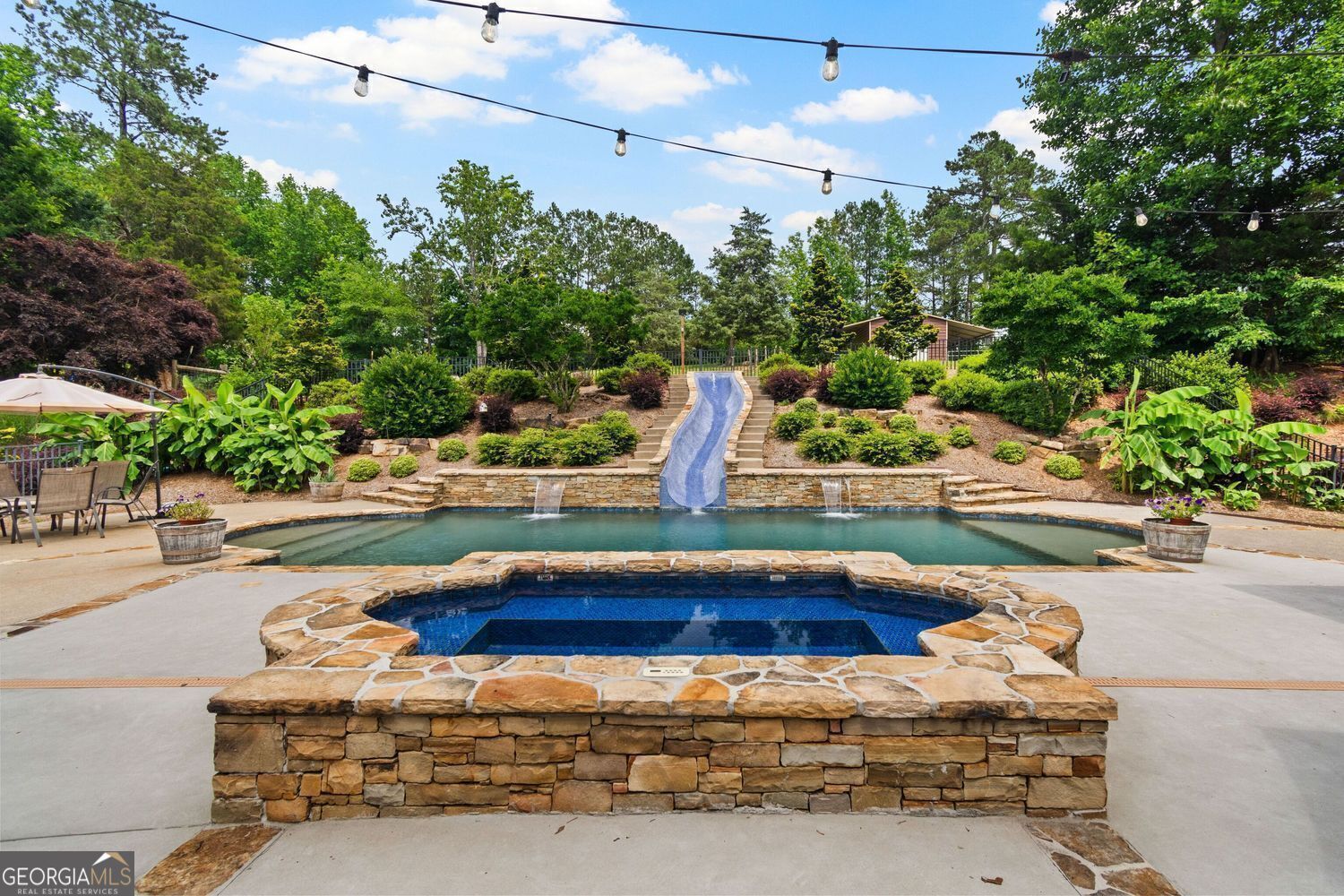 Cumming, Georgia, 30028, United States, 4 Bedrooms Bedrooms, ,5 BathroomsBathrooms,Residential,For Sale,1859105
