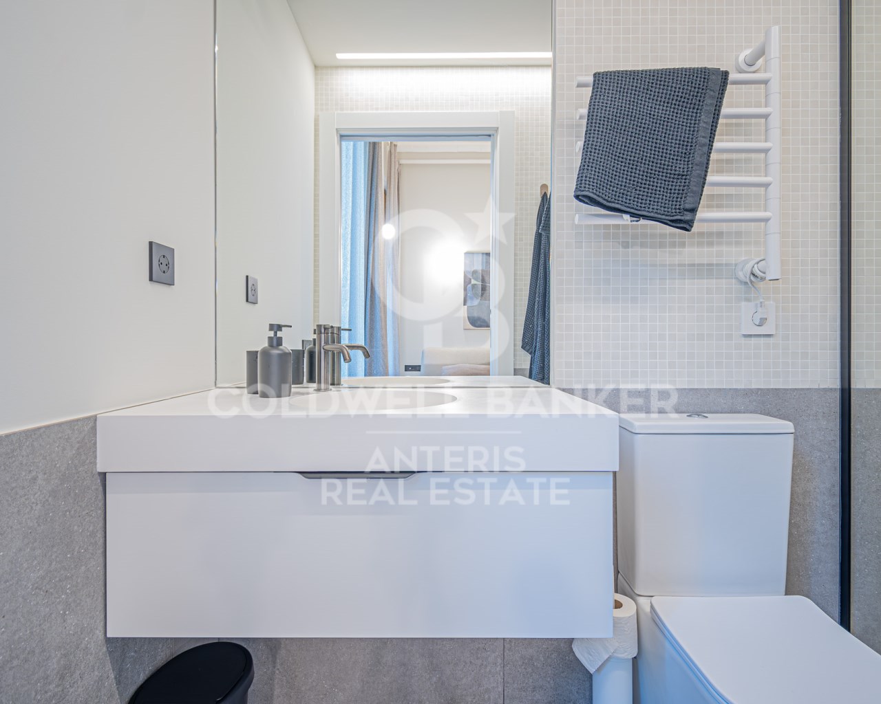 Barcelona, Catalonia, ES, 3 Bedrooms Bedrooms, ,2 BathroomsBathrooms,Residential,For Sale,1826735
