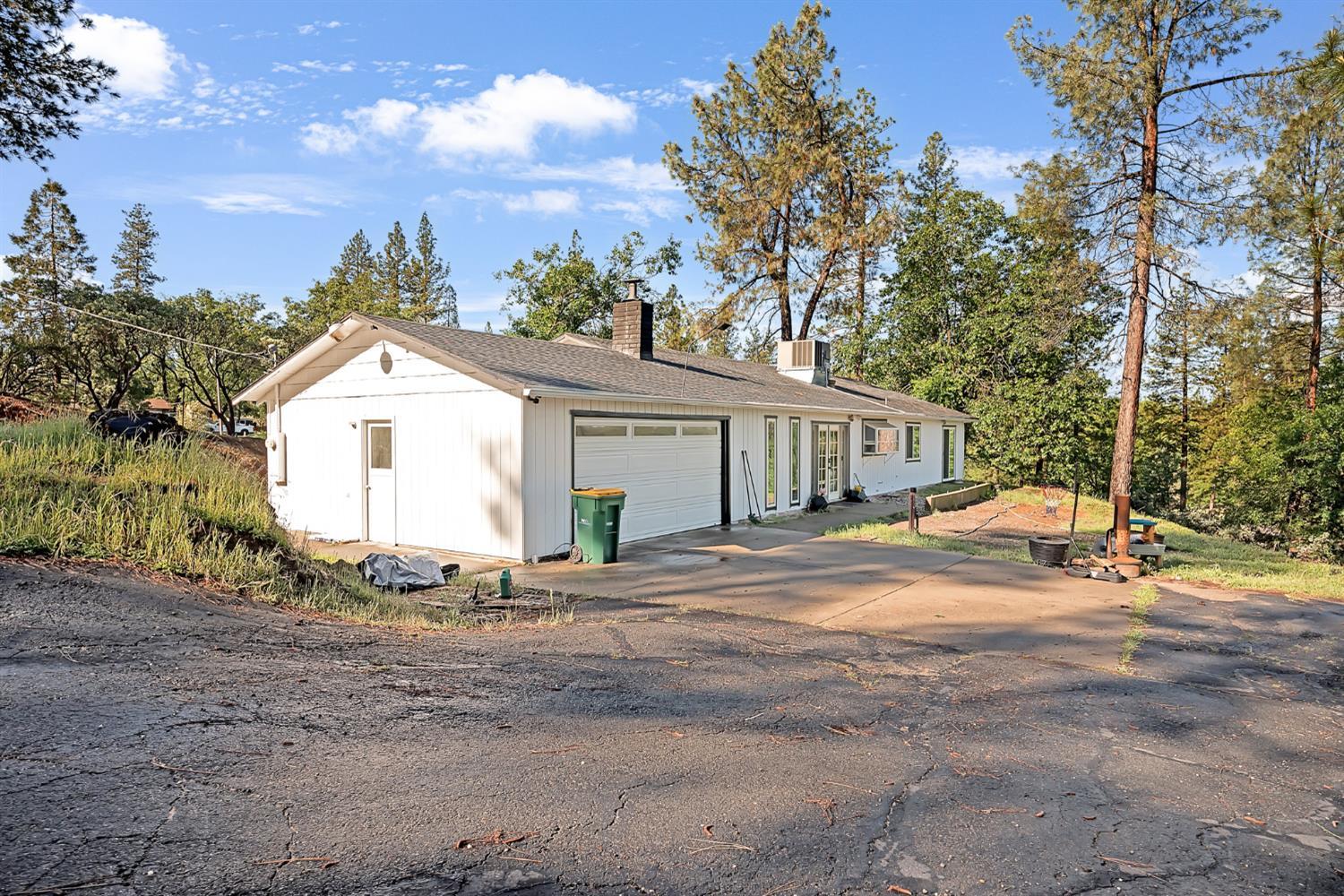 Placerville, California, 95667, United States, 3 Bedrooms Bedrooms, ,2 BathroomsBathrooms,Residential,For Sale,2037409