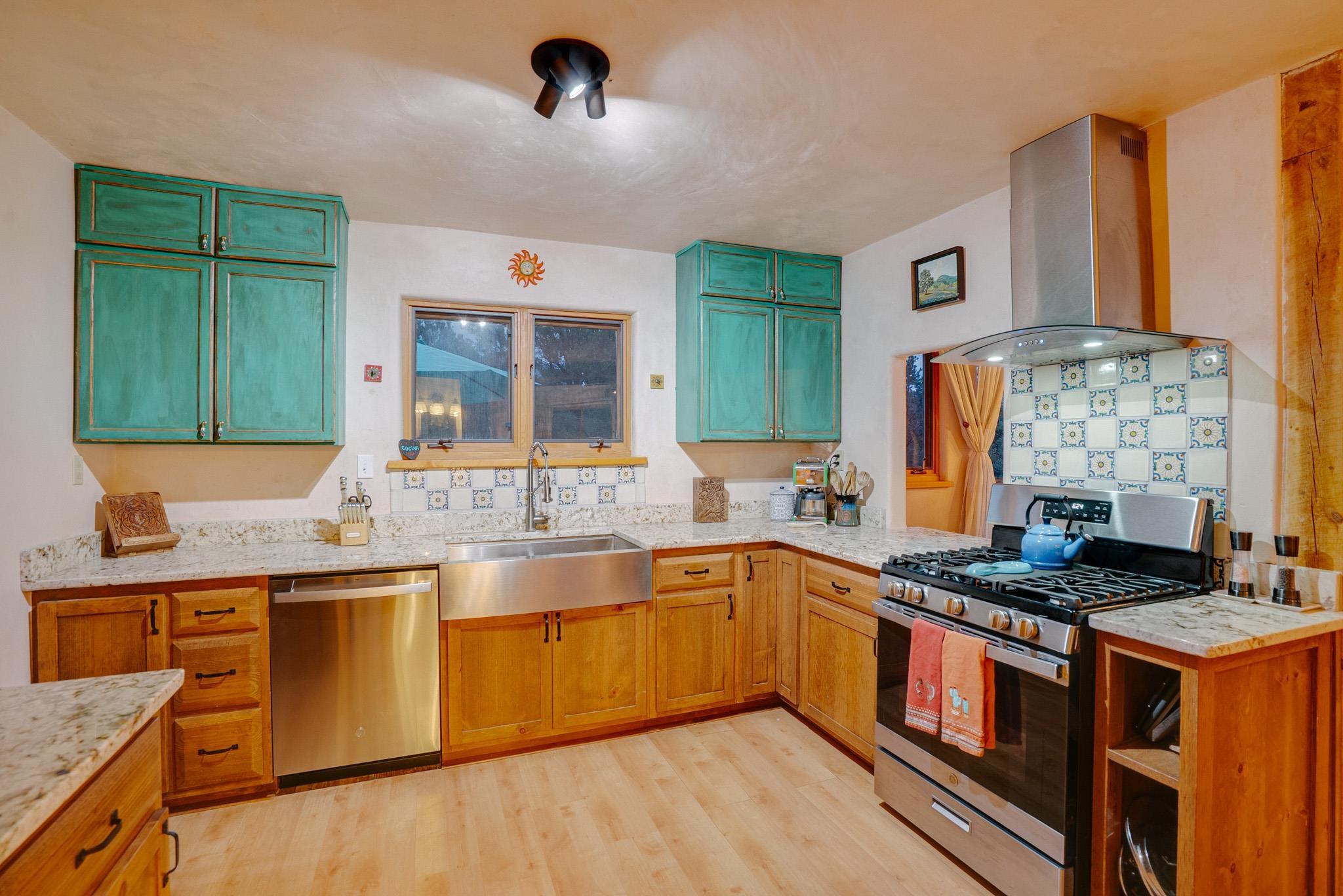 Valdez, New Mexico, 87580, United States, 3 Bedrooms Bedrooms, ,2 BathroomsBathrooms,Residential,For Sale,1972976