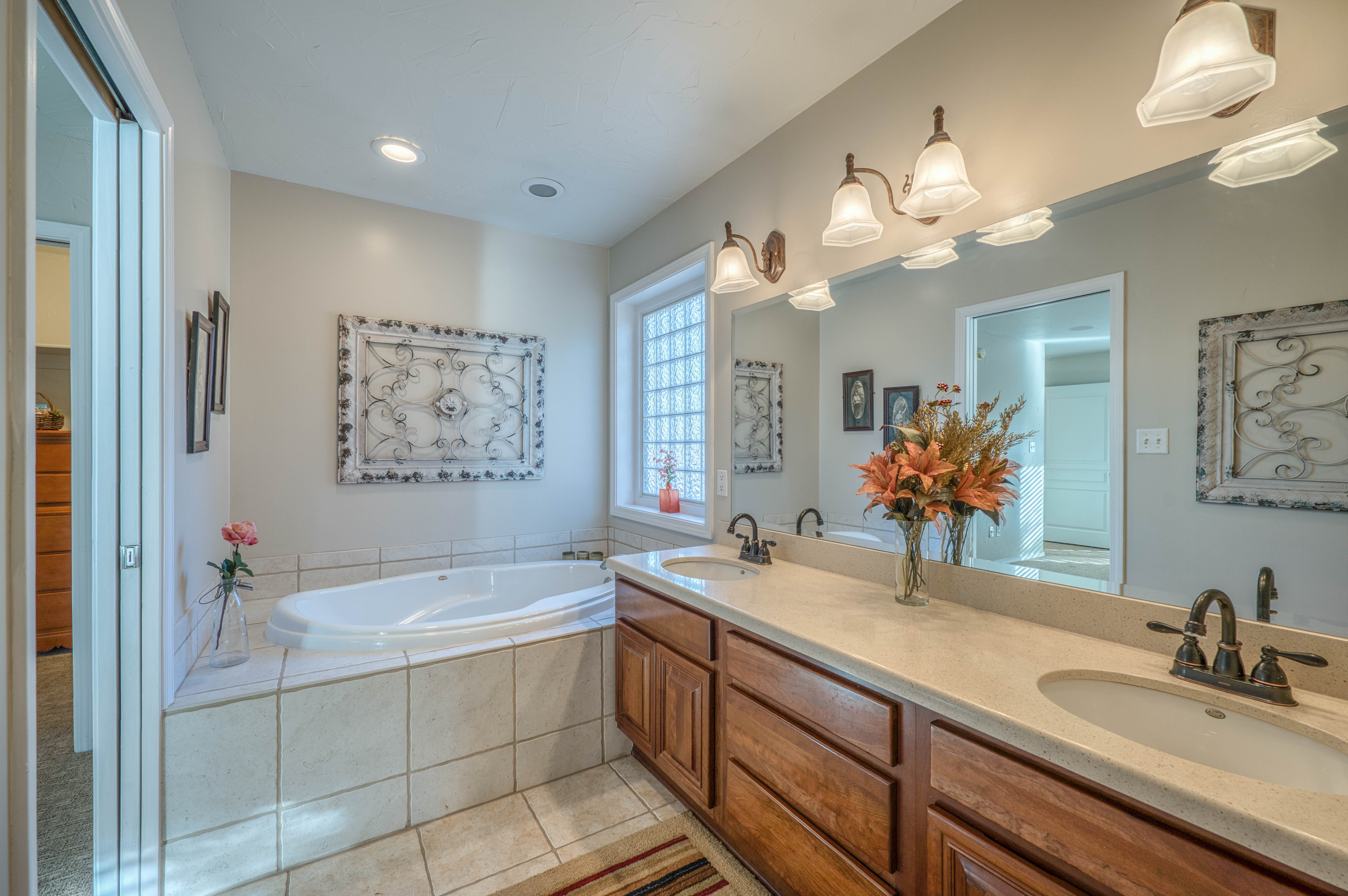 Alto, New Mexico, 88312, United States, 3 Bedrooms Bedrooms, ,2 BathroomsBathrooms,Residential,For Sale,2005100