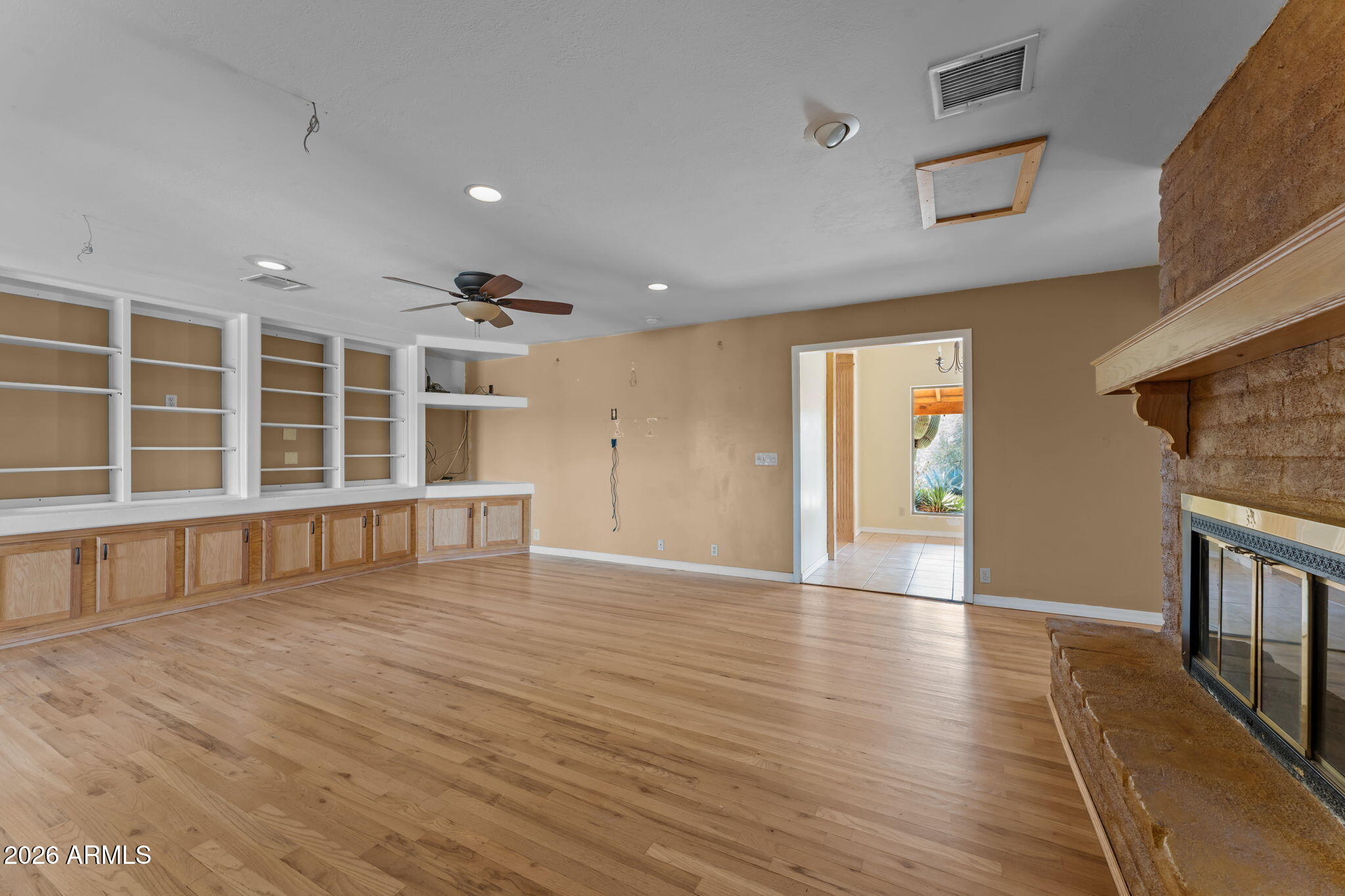 Wickenburg, Arizona, 85390, United States, 5 Bedrooms Bedrooms, ,4 BathroomsBathrooms,Residential,For Sale,2014013