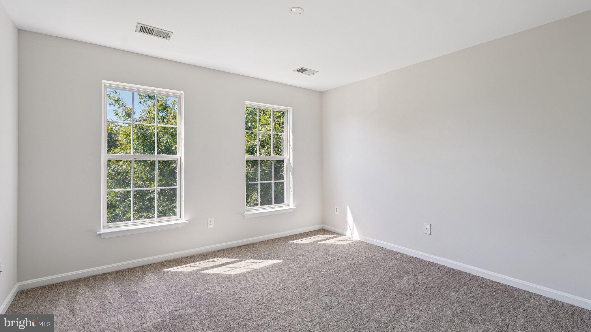 Woodbridge, Virginia, 22191, United States, 4 Bedrooms Bedrooms, ,4 BathroomsBathrooms,Residential,For Sale,1936881