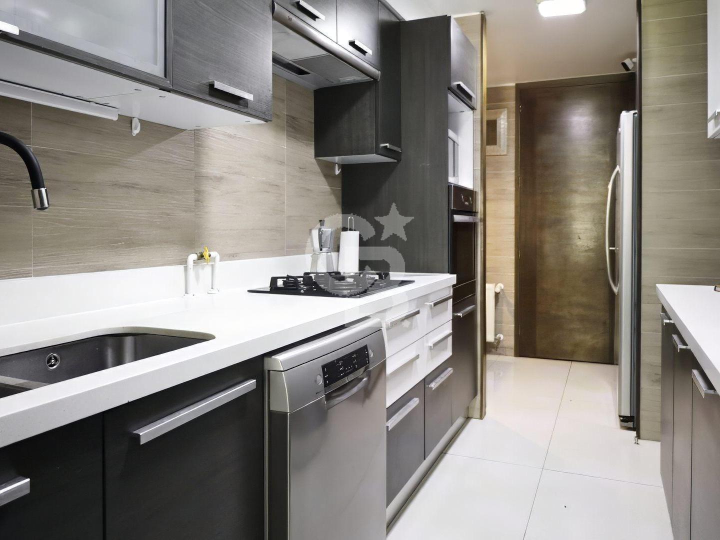 Lo Barnechea, Chile, 4 Bedrooms Bedrooms, ,4 BathroomsBathrooms,Residential,For Sale,1998331