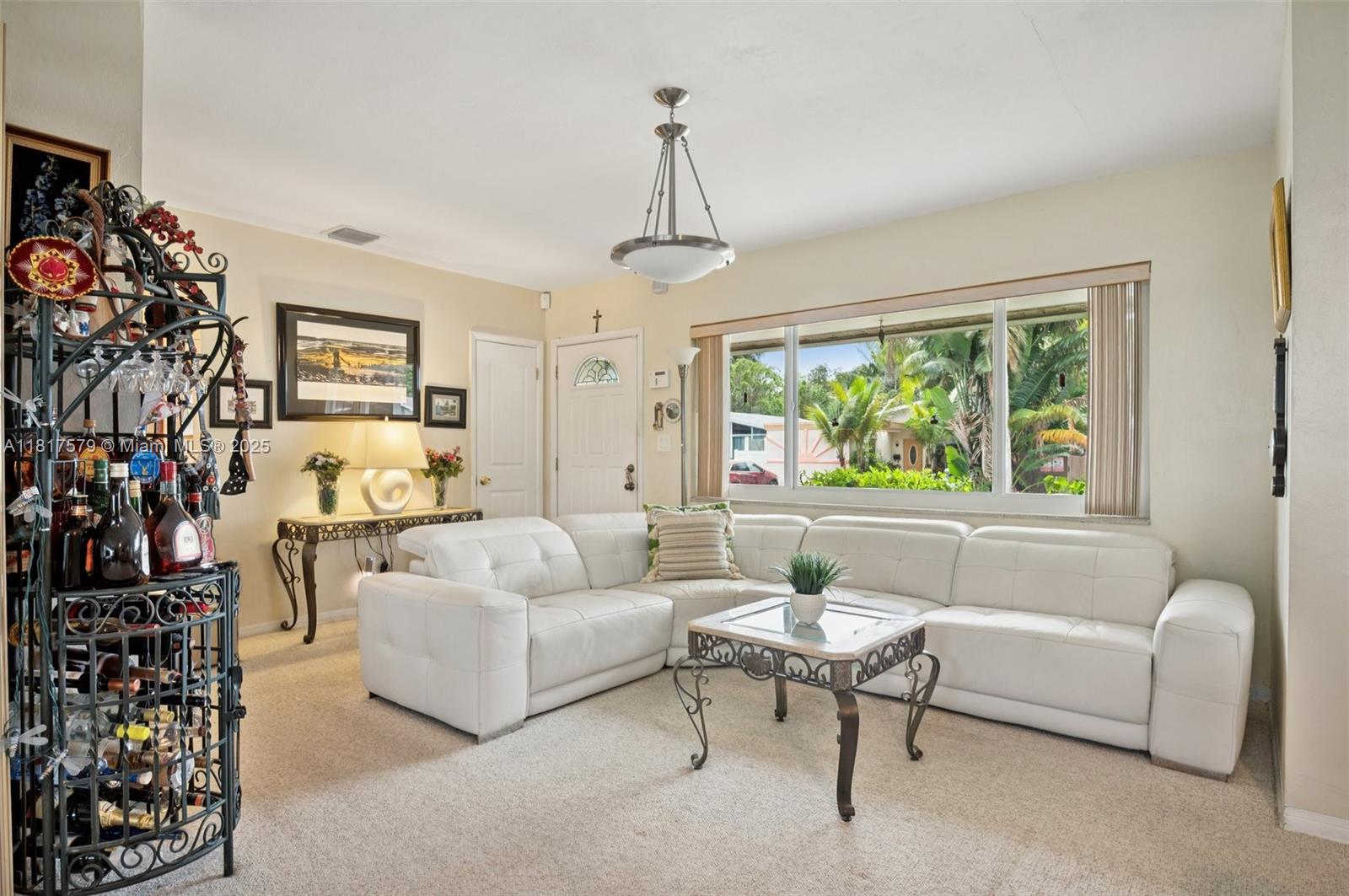 Hollywood, Florida, 33020, United States, 3 Bedrooms Bedrooms, ,2 BathroomsBathrooms,Residential,For Sale,1849776