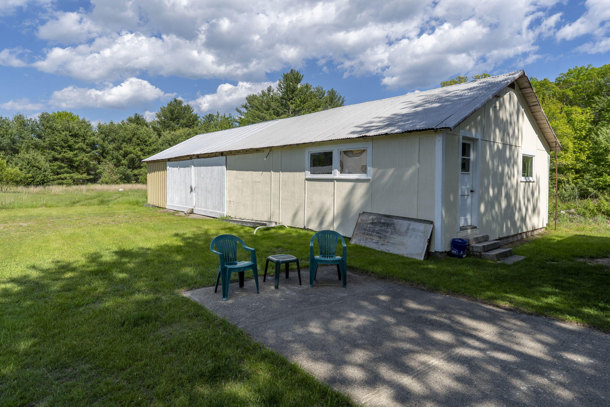 Kennebunk, Maine, 04043, United States, 3 Bedrooms Bedrooms, ,2 BathroomsBathrooms,Residential,For Sale,2048966