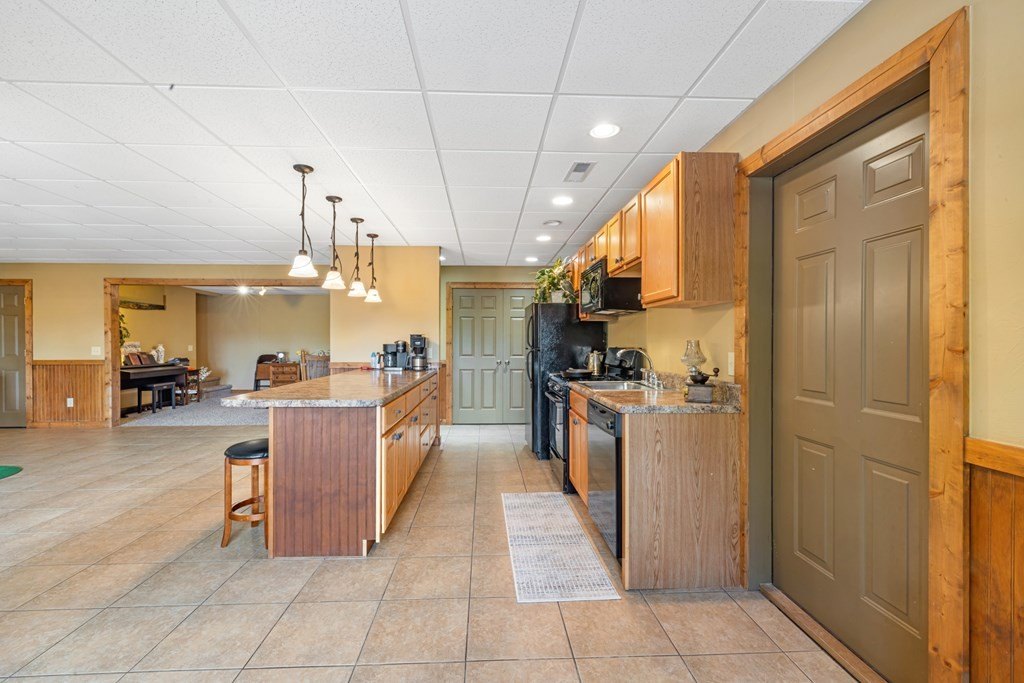 Hayesville, North Carolina, 28904, United States, 3 Bedrooms Bedrooms, ,4 BathroomsBathrooms,Residential,For Sale,1974136