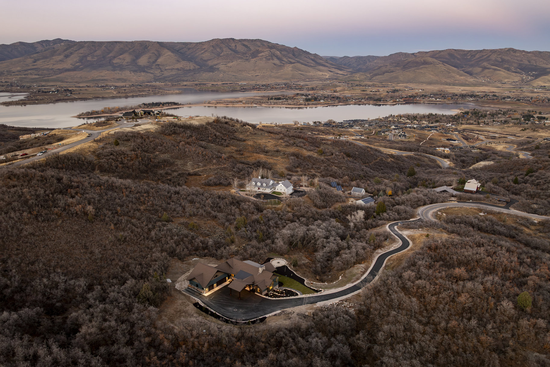  Welcome to a Private Mountain Luxury Retreat on Iconic Old Snowbasin Road - 物件實景