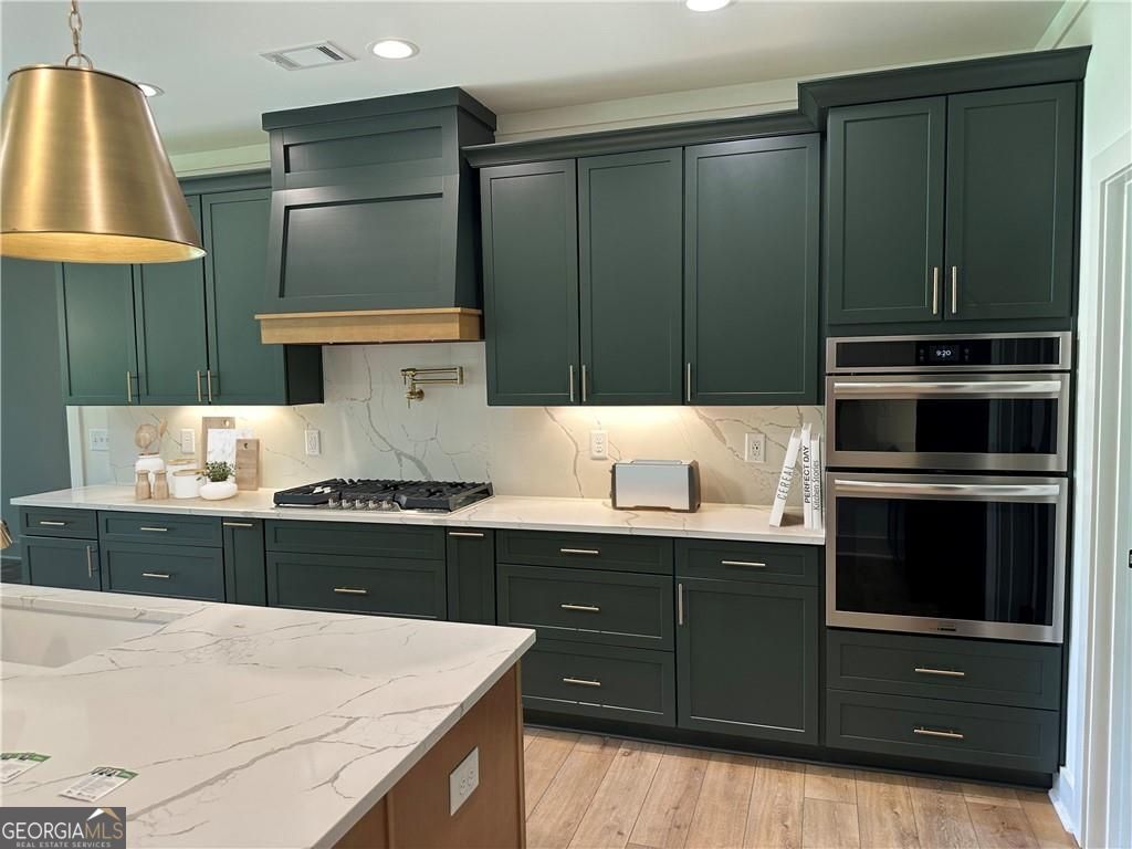 Gainesville, Georgia, 30506, United States, 5 Bedrooms Bedrooms, ,4 BathroomsBathrooms,Residential,For Sale,1909914