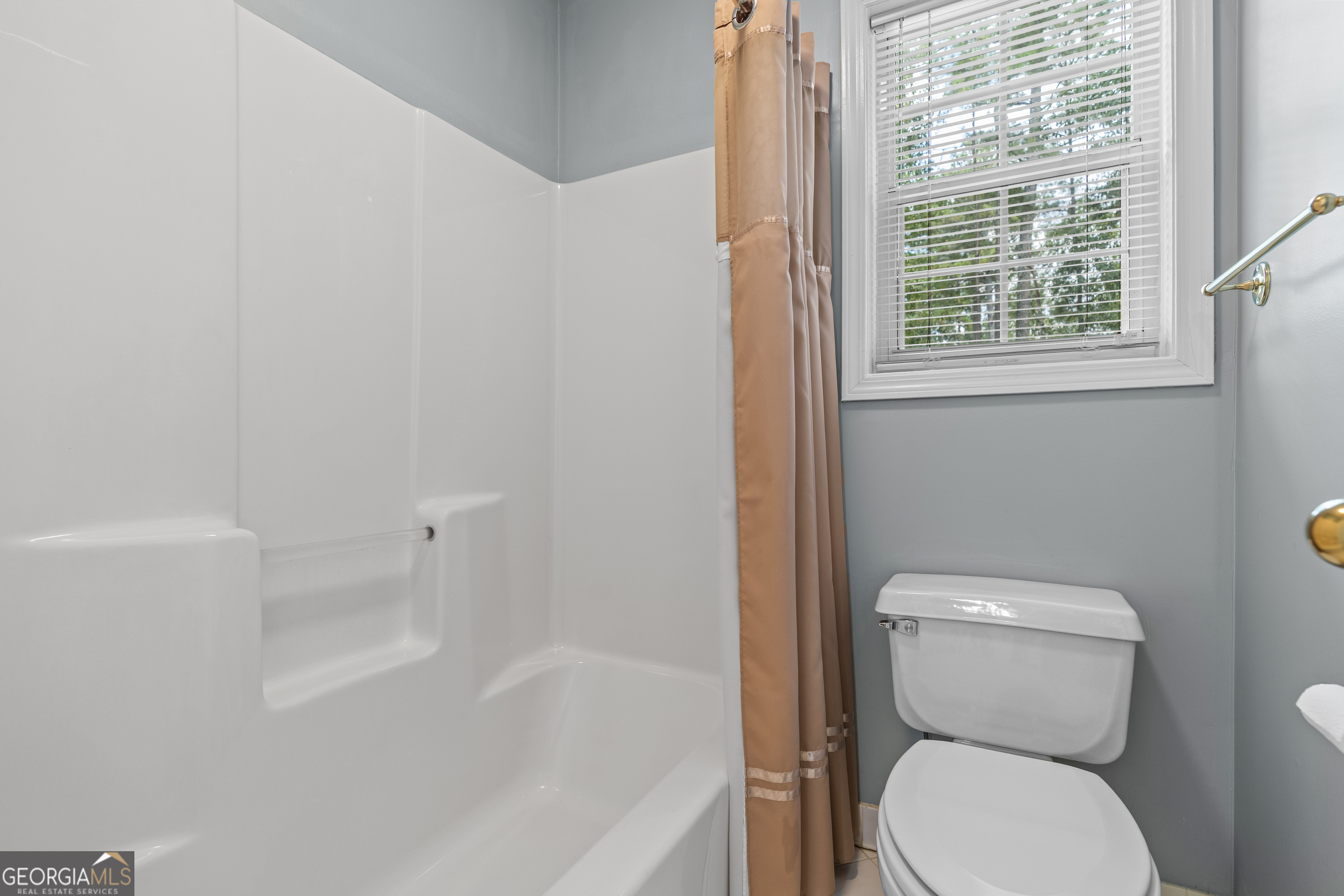 Sharpsburg, Georgia, 30277, United States, 3 Bedrooms Bedrooms, ,3 BathroomsBathrooms,Residential,For Sale,1955891