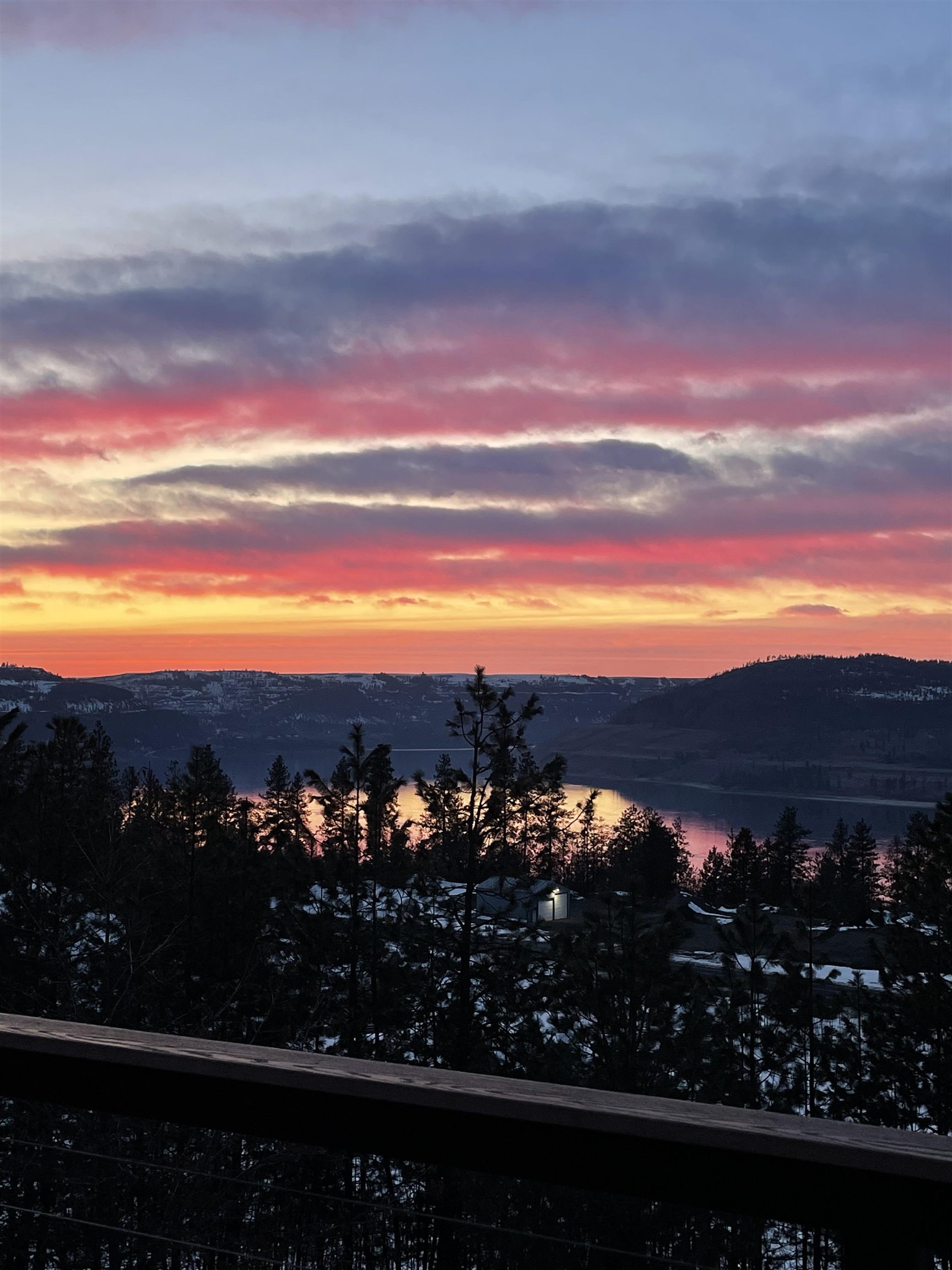 Seven Bays, Washington, 99122, United States, 5 Bedrooms Bedrooms, ,3 BathroomsBathrooms,Residential,For Sale,1992977