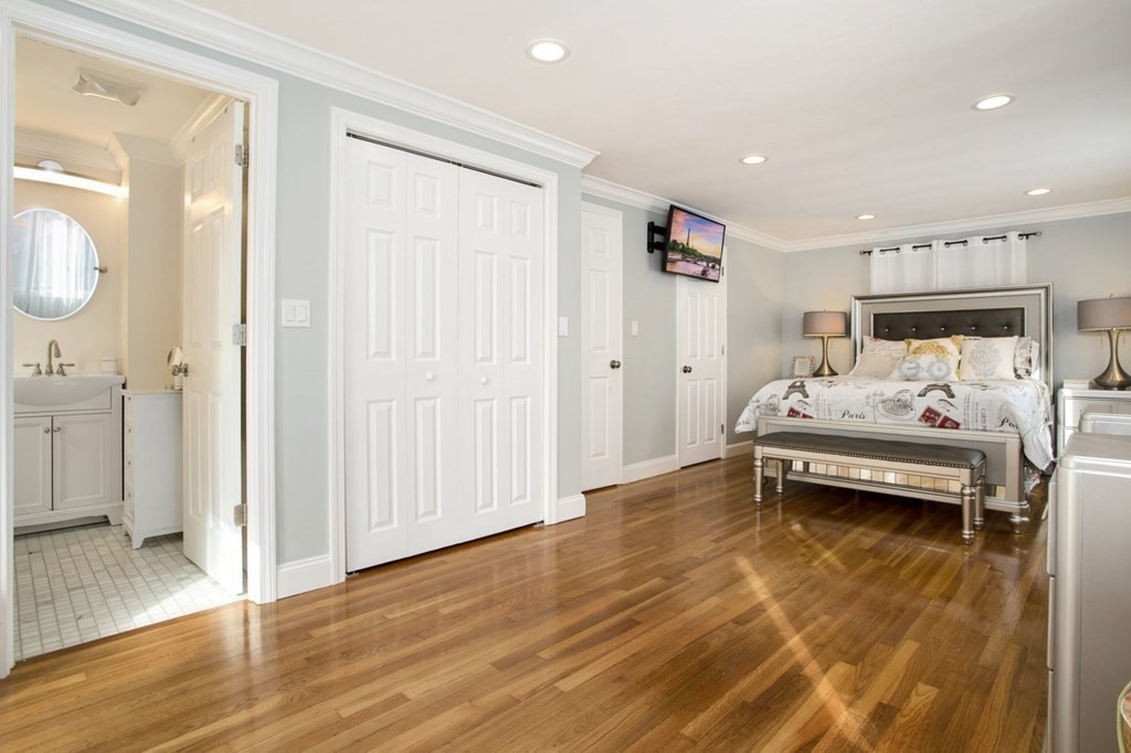 Peabody, Massachusetts, 01960, United States, 3 Bedrooms Bedrooms, ,3 BathroomsBathrooms,Residential,For Sale,1878752