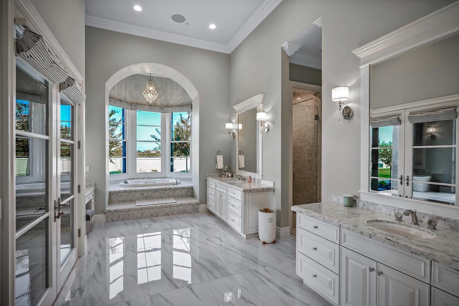 Lodi, California, 95241, United States, 4 Bedrooms Bedrooms, ,6 BathroomsBathrooms,Residential,For Sale,2005753