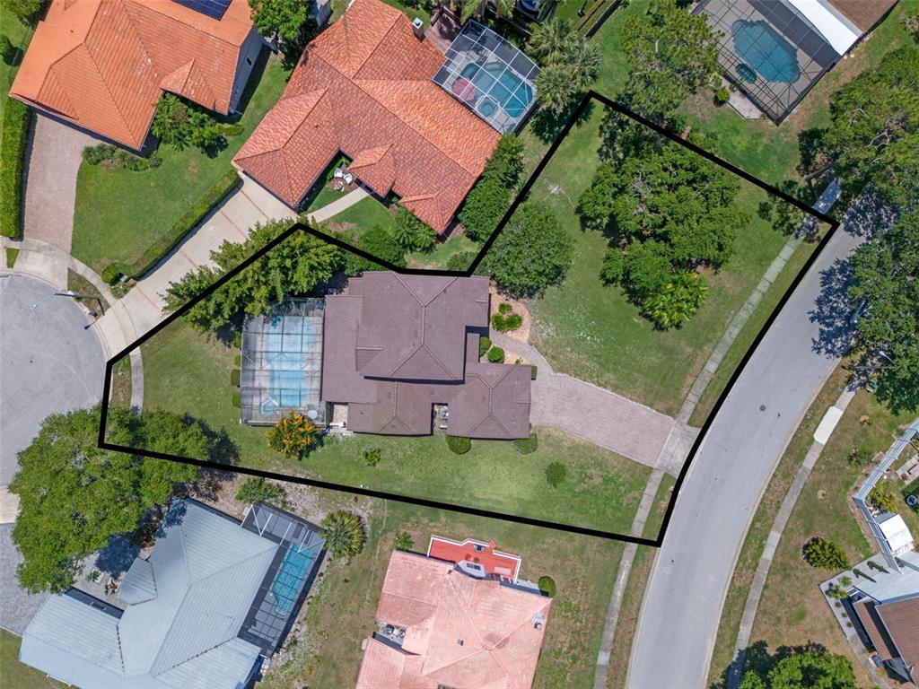 Orlando, Florida, 32817, United States, 4 Bedrooms Bedrooms, ,4 BathroomsBathrooms,Residential,For Sale,1821453