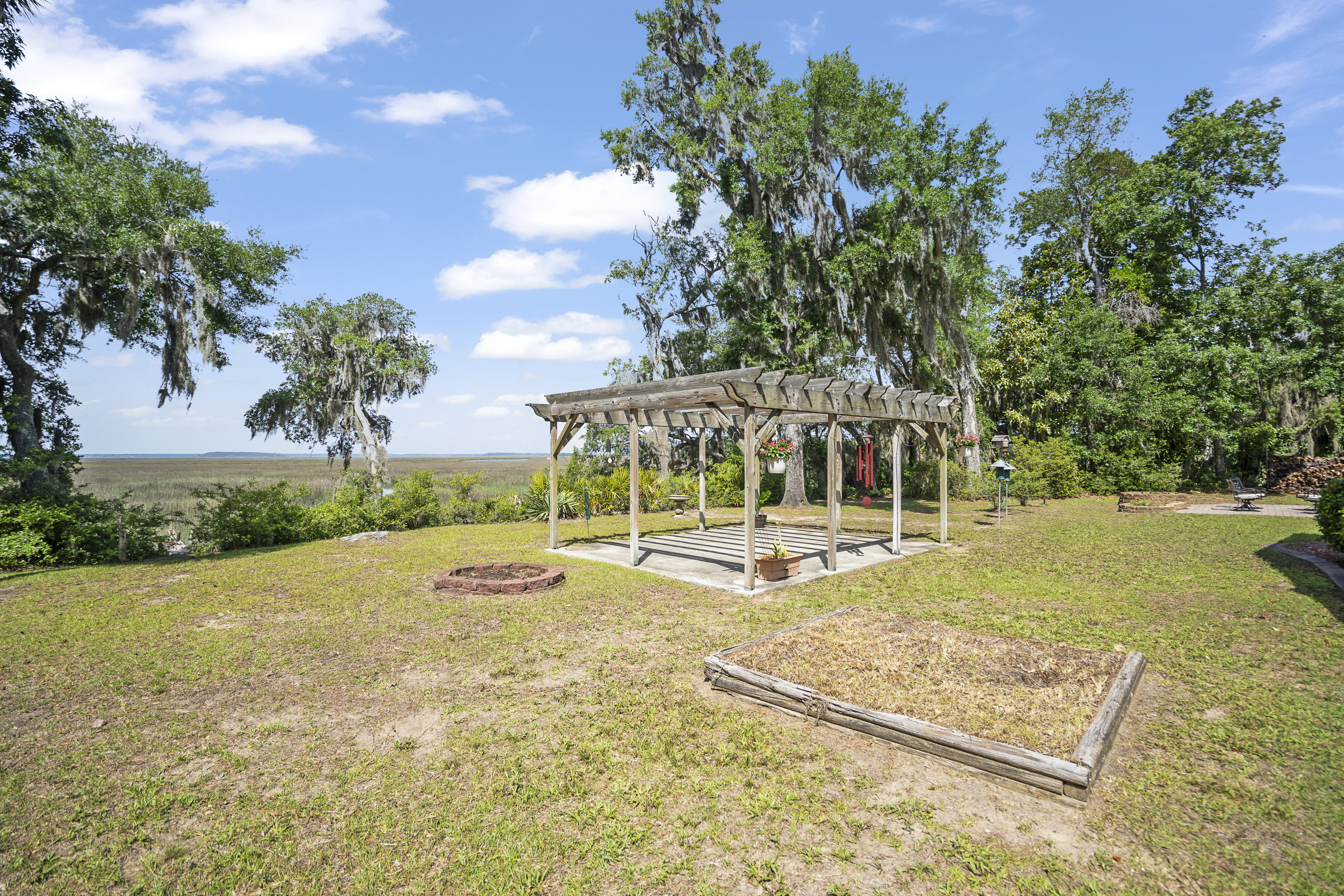 Beaufort, South Carolina, 29906, United States, 3 Bedrooms Bedrooms, ,2 BathroomsBathrooms,Residential,For Sale,1976144