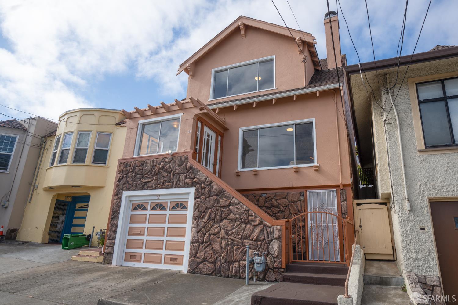 San Francisco, California, 94112, United States, 2 Bedrooms Bedrooms, ,3 BathroomsBathrooms,Residential,For Sale,1933594