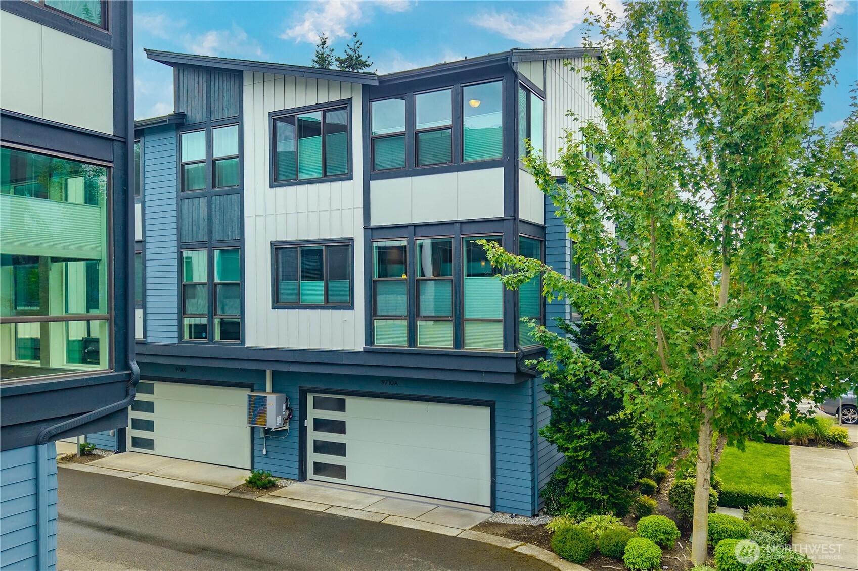 Bothell, Washington, 98011, United States, 4 Bedrooms Bedrooms, ,3 BathroomsBathrooms,Residential,For Sale,1992873