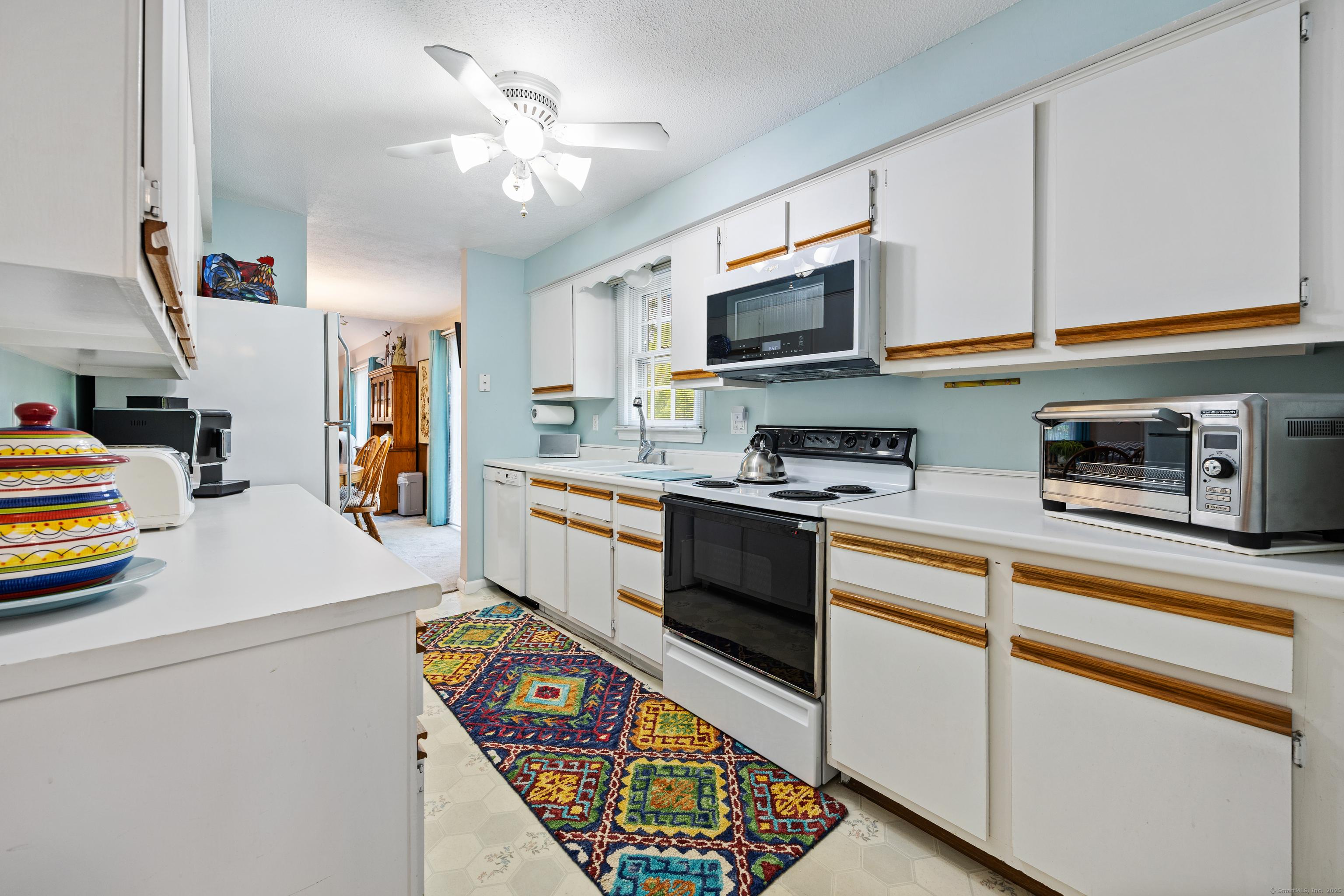 Old Saybrook, Connecticut, 06475, United States, 3 Bedrooms Bedrooms, ,2 BathroomsBathrooms,Residential,For Sale,1937949