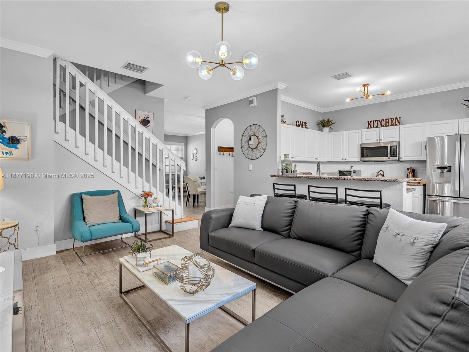 Miami, Florida, 33186, United States, 3 Bedrooms Bedrooms, ,3 BathroomsBathrooms,Residential,For Sale,1949094