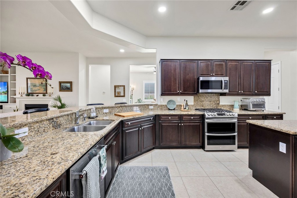 Hemet, California, 92545, United States, 2 Bedrooms Bedrooms, ,3 BathroomsBathrooms,Residential,For Sale,2034070