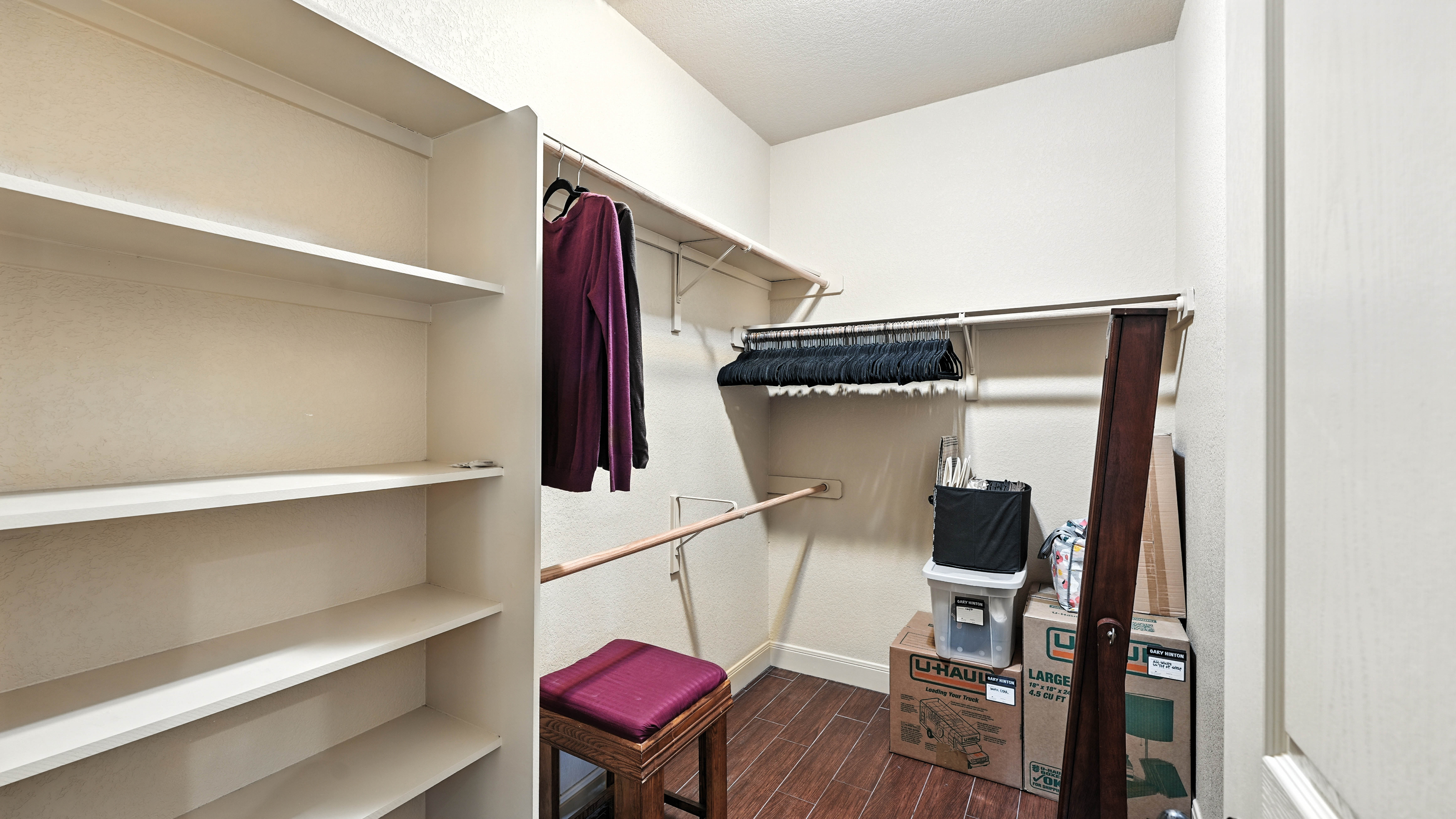 Floresville, Texas, 78114, United States, 3 Bedrooms Bedrooms, ,2 BathroomsBathrooms,Residential,For Sale,1978847