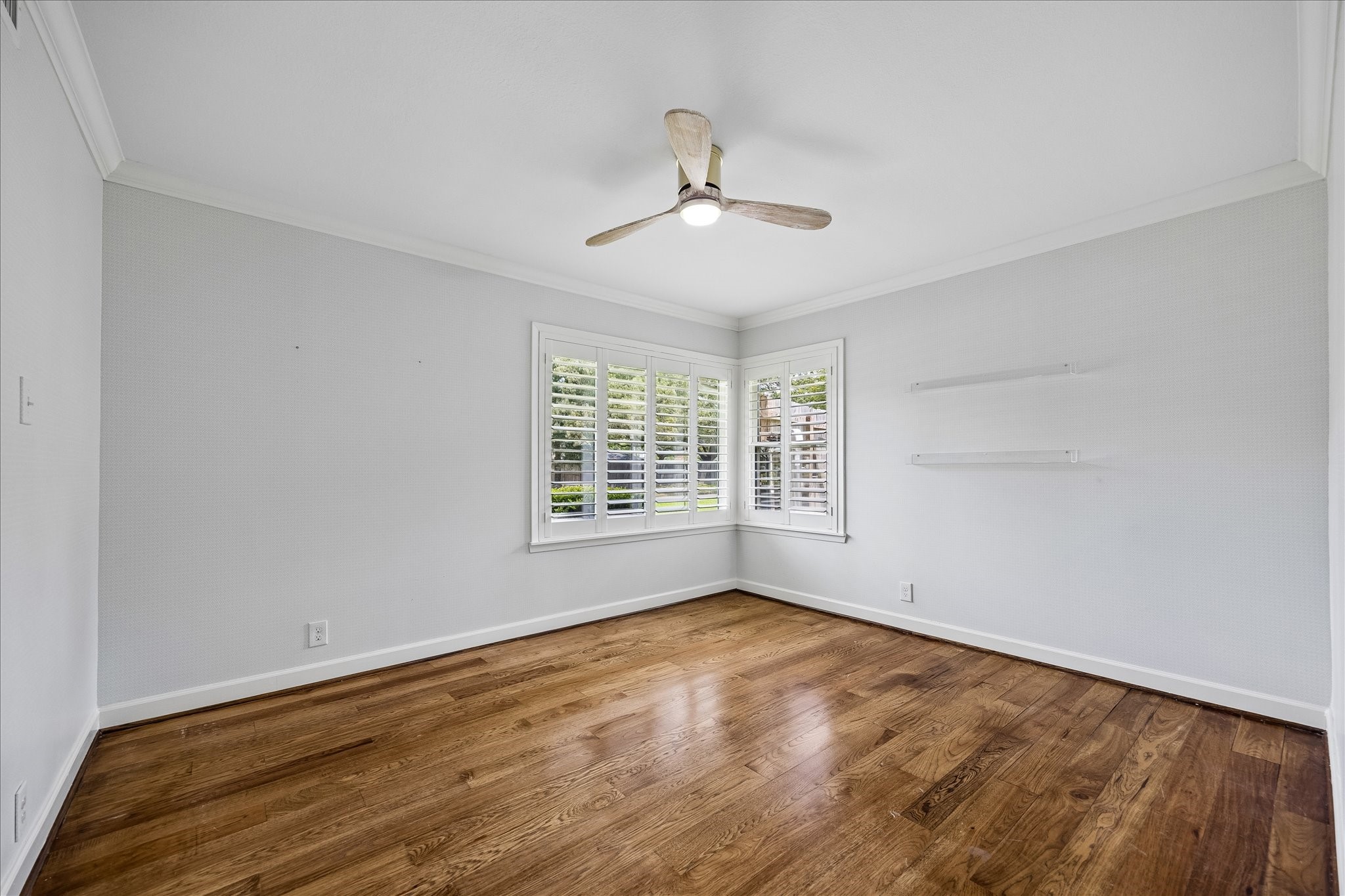  8443 Westview Drive - 物件實景