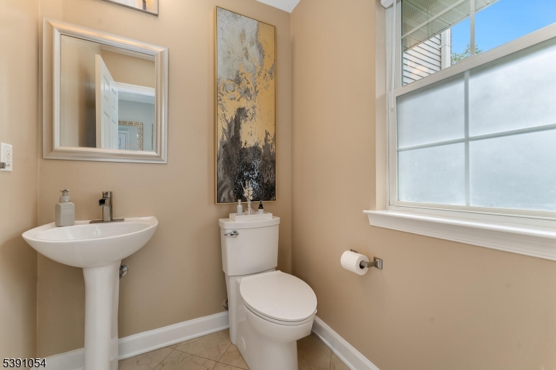 Readington Twp., New Jersey, 08889, United States, 3 Bedrooms Bedrooms, ,3 BathroomsBathrooms,Residential,For Sale,1989352