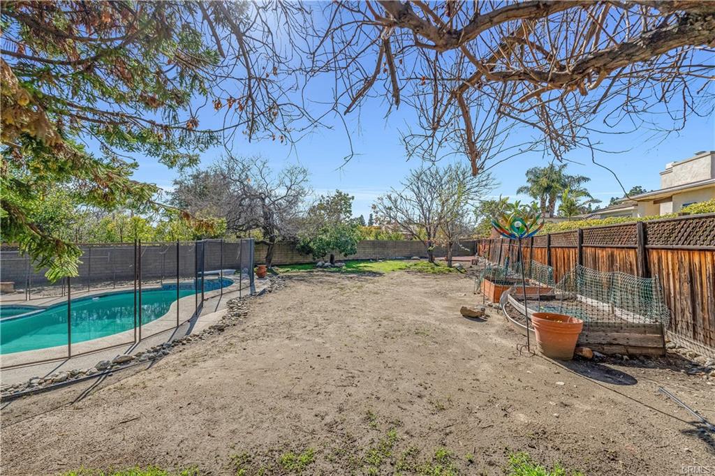 Claremont, California, 91711, United States, 4 Bedrooms Bedrooms, ,2 BathroomsBathrooms,Residential,For Sale,1975590