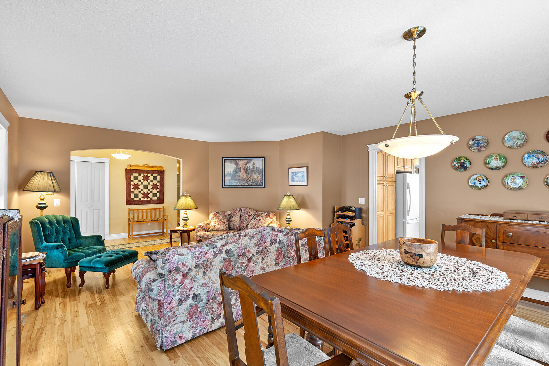  Charming Lakeview Rancher - 物件實景