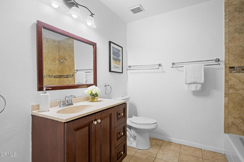 Los Angeles, California, 90042, United States, 2 Bedrooms Bedrooms, ,2 BathroomsBathrooms,Residential,For Sale,1856042