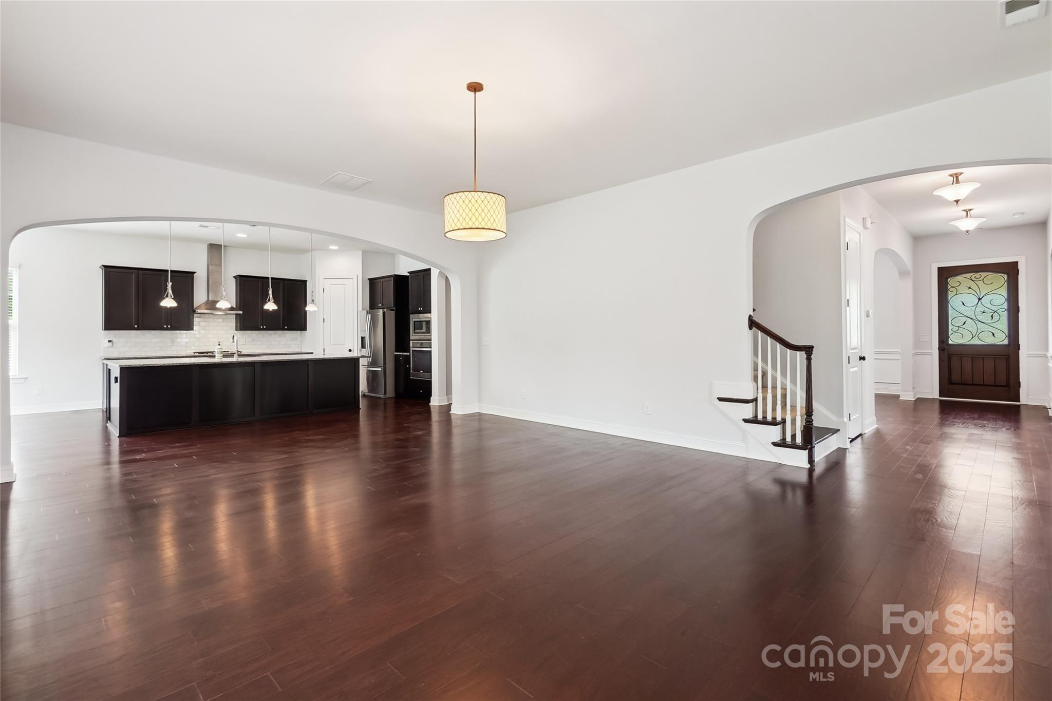 Fort Mill, South Carolina, 29708, United States, 5 Bedrooms Bedrooms, ,5 BathroomsBathrooms,Residential,For Sale,1896141