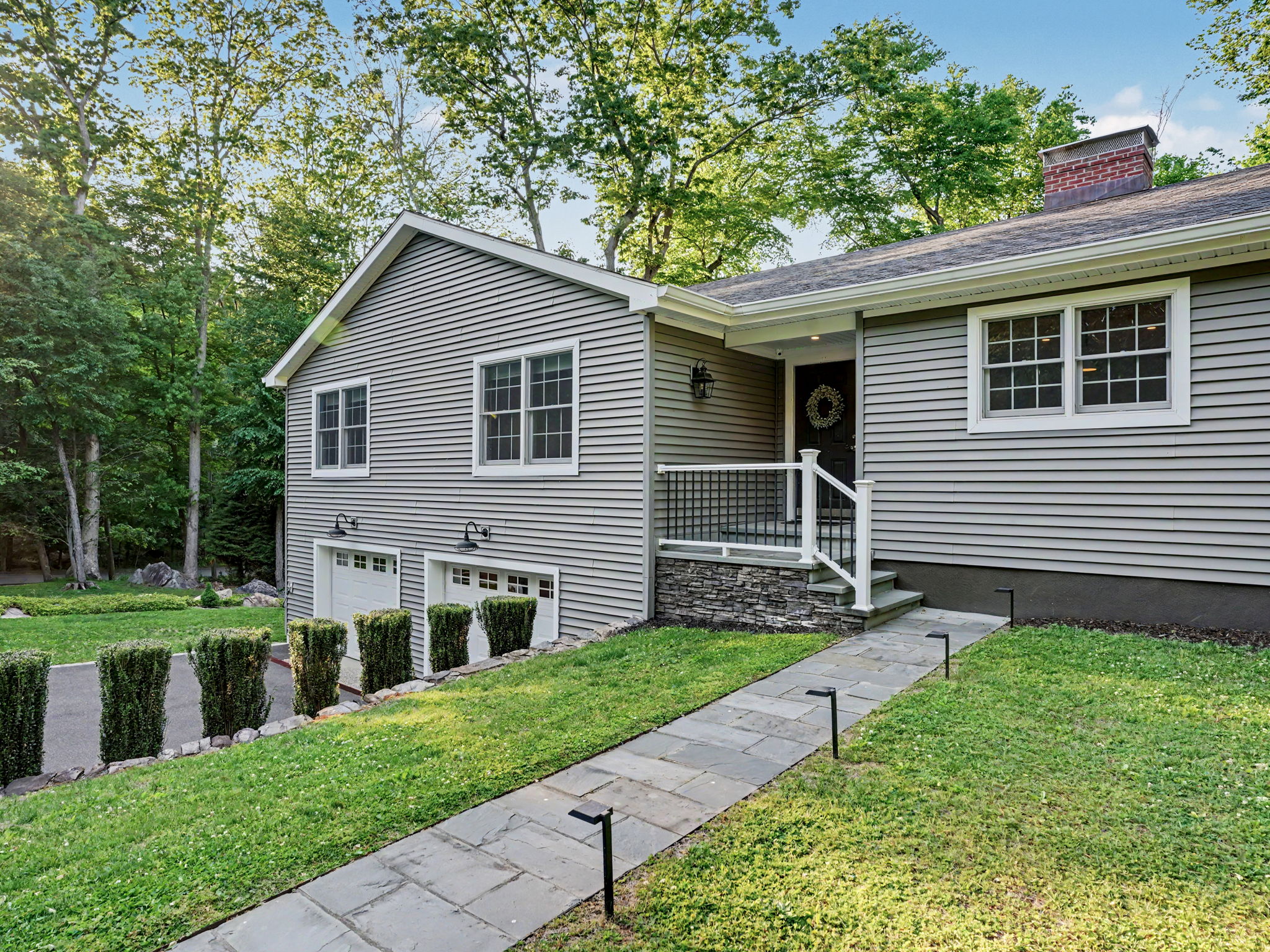  Turn-Key North Stamford Ranch with Private Pond Views - 物件實景