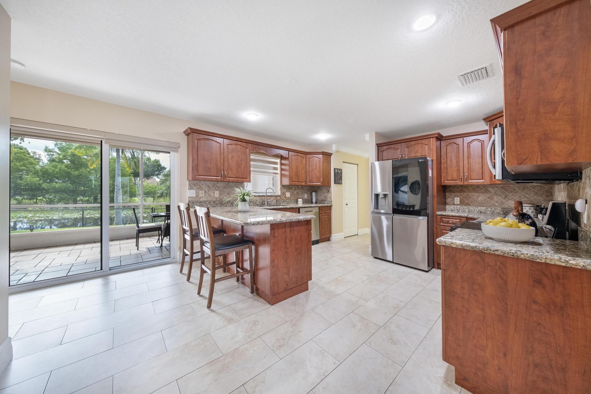  1128 Hatteras Circle, Greenacres, FL, 33413 - 物件實景