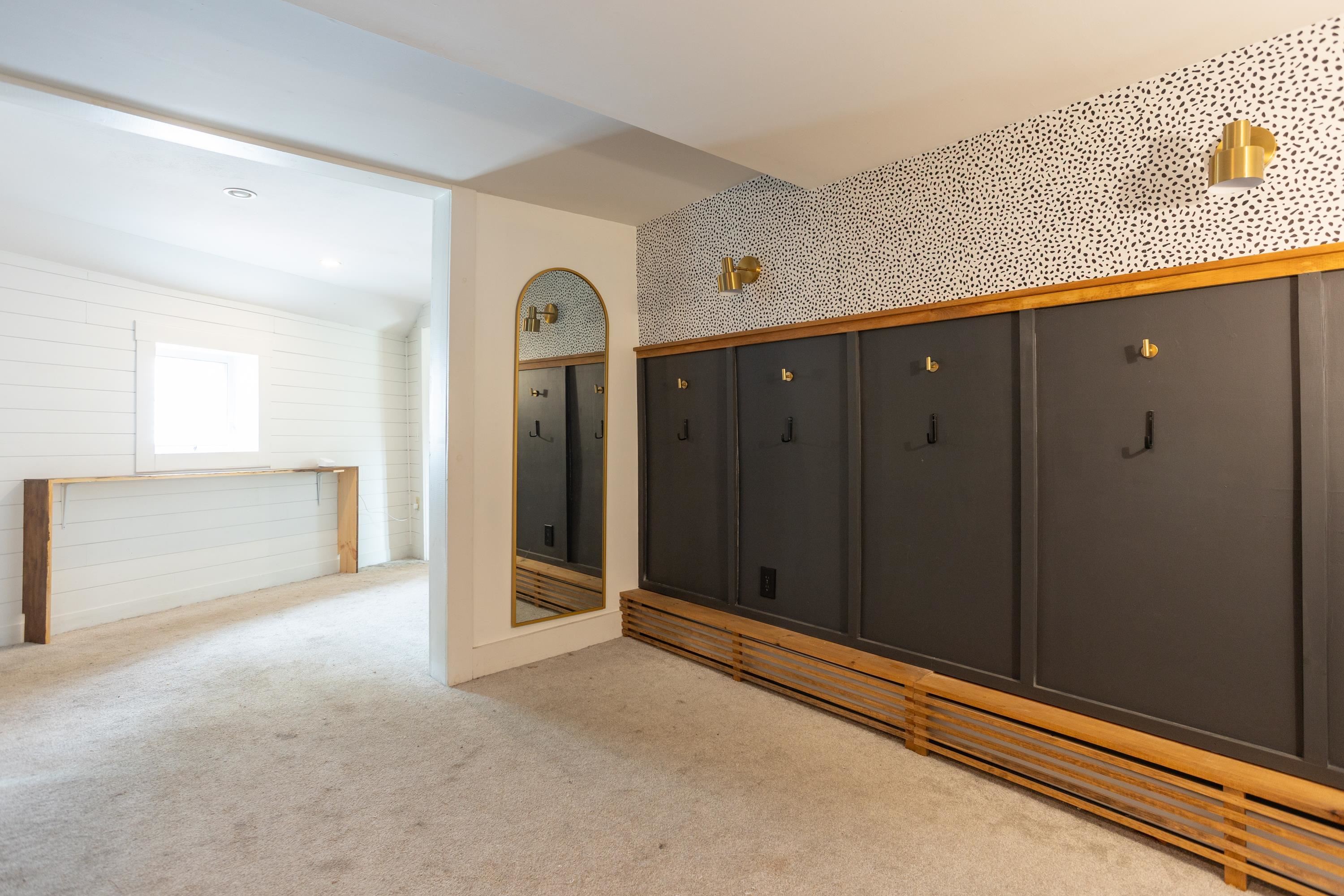 Hollis, New Hampshire, 03049, United States, 4 Bedrooms Bedrooms, ,4 BathroomsBathrooms,Residential,For Sale,1895545