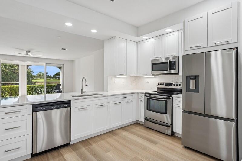 Palm Beach Gardens, Florida, 33418, United States, 2 Bedrooms Bedrooms, ,2 BathroomsBathrooms,Residential,For Sale,1804920