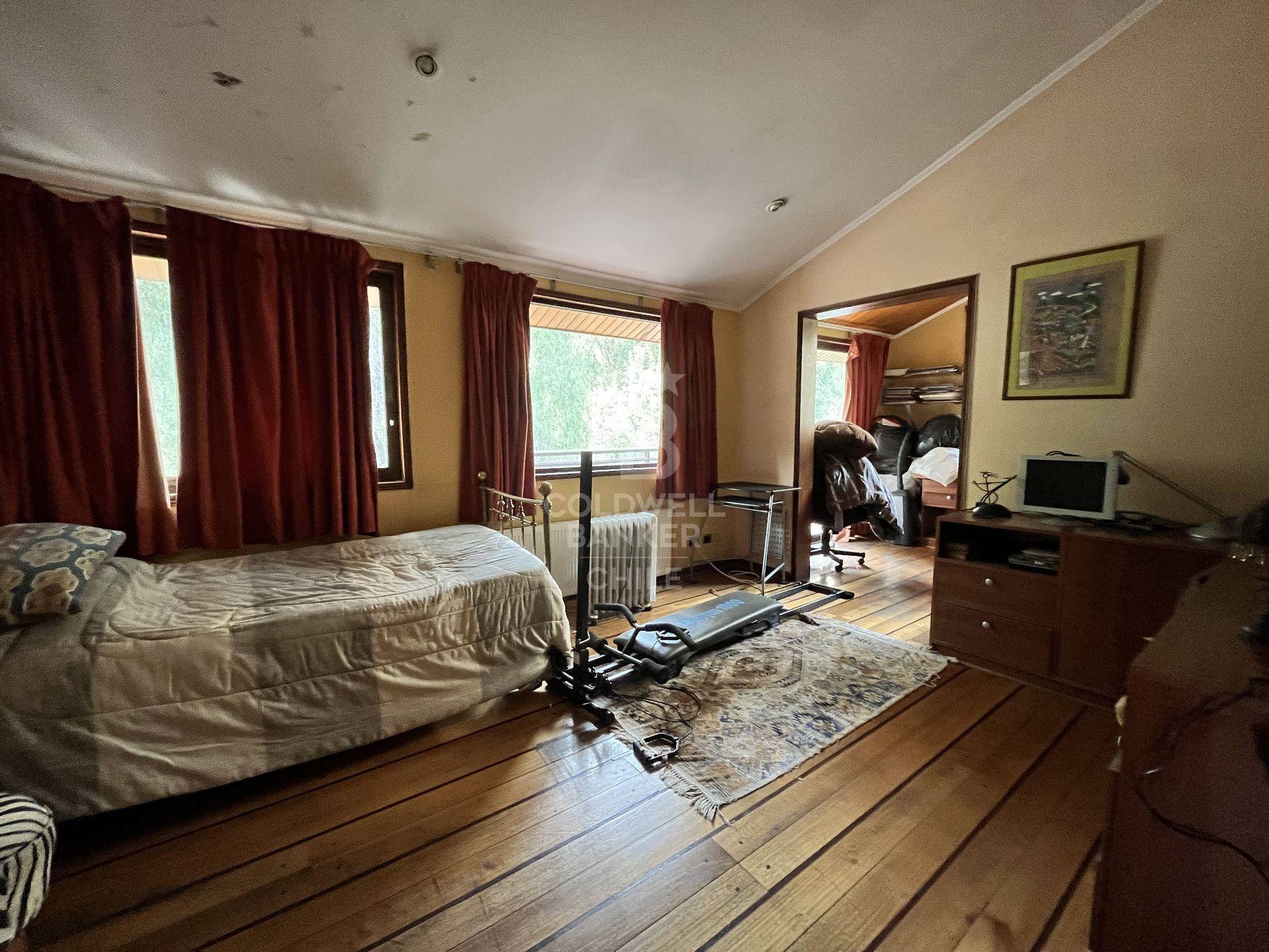 Lo Barnechea, Chile, 5 Bedrooms Bedrooms, ,4 BathroomsBathrooms,Residential,For Sale,1846882