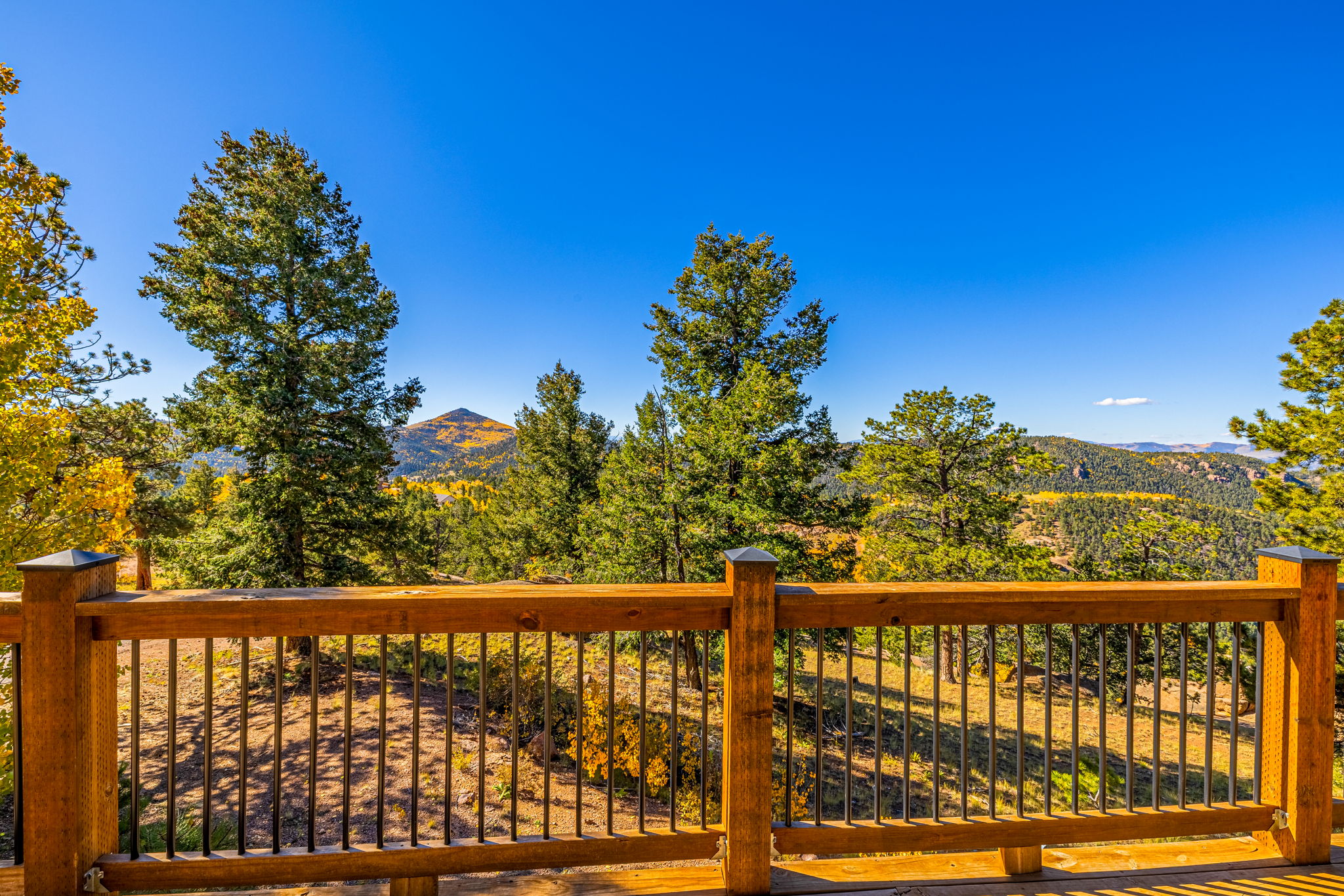 Cripple Creek, Colorado, 80813, United States, 3 Bedrooms Bedrooms, ,3 BathroomsBathrooms,Residential,For Sale,1997050