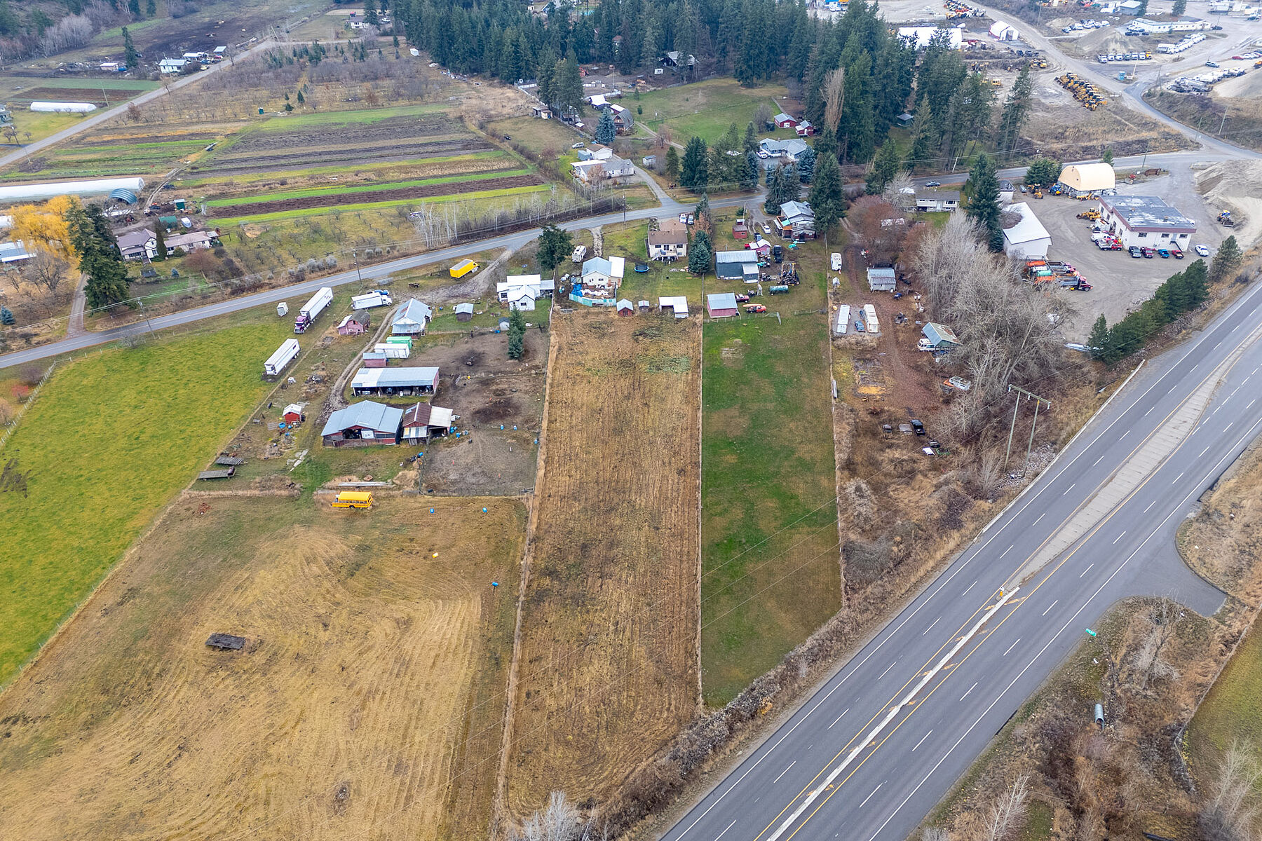  Hobby Farm in Armstrong - 物件實景