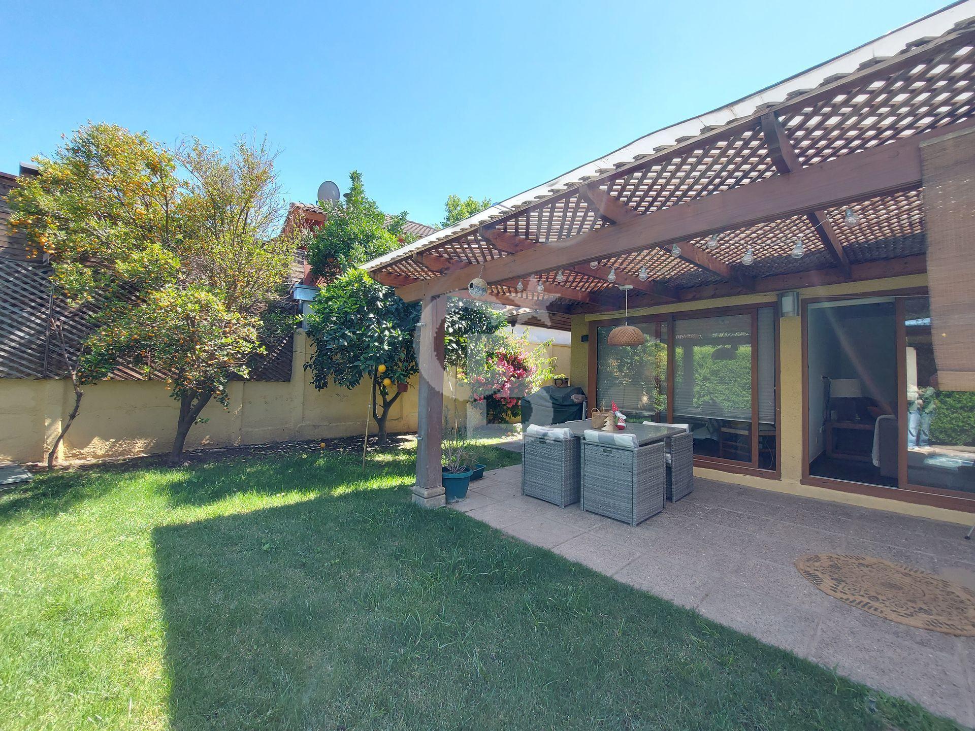 Huechuraba, Chile, 5 Bedrooms Bedrooms, ,4 BathroomsBathrooms,Residential,For Sale,2003220