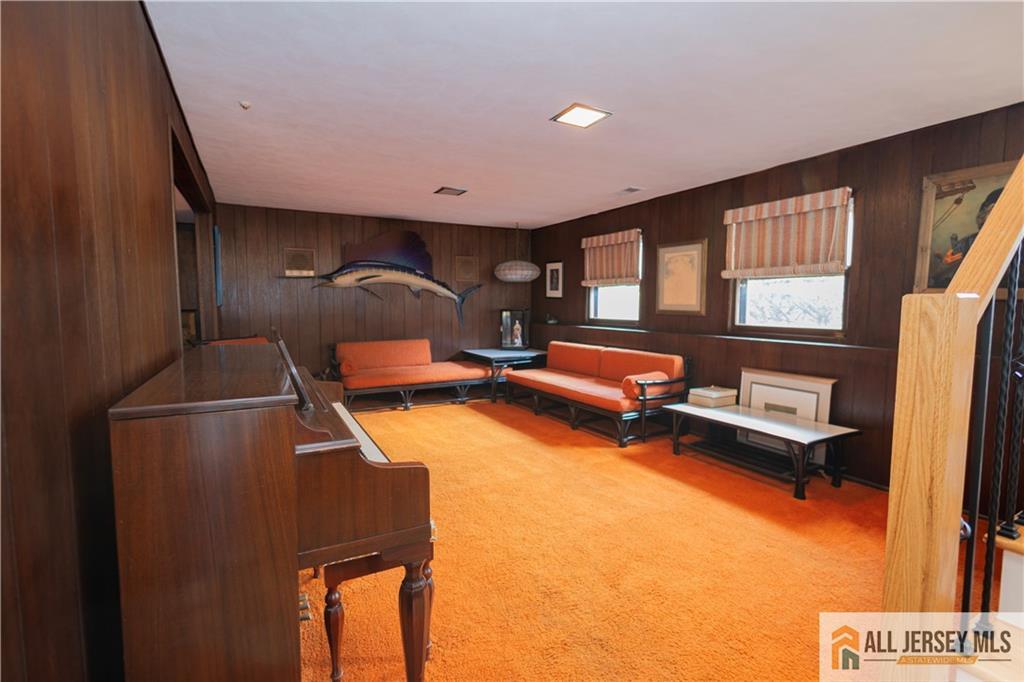 East Brunswick, New Jersey, 08816, United States, 5 Bedrooms Bedrooms, ,3 BathroomsBathrooms,Residential,For Sale,1890709