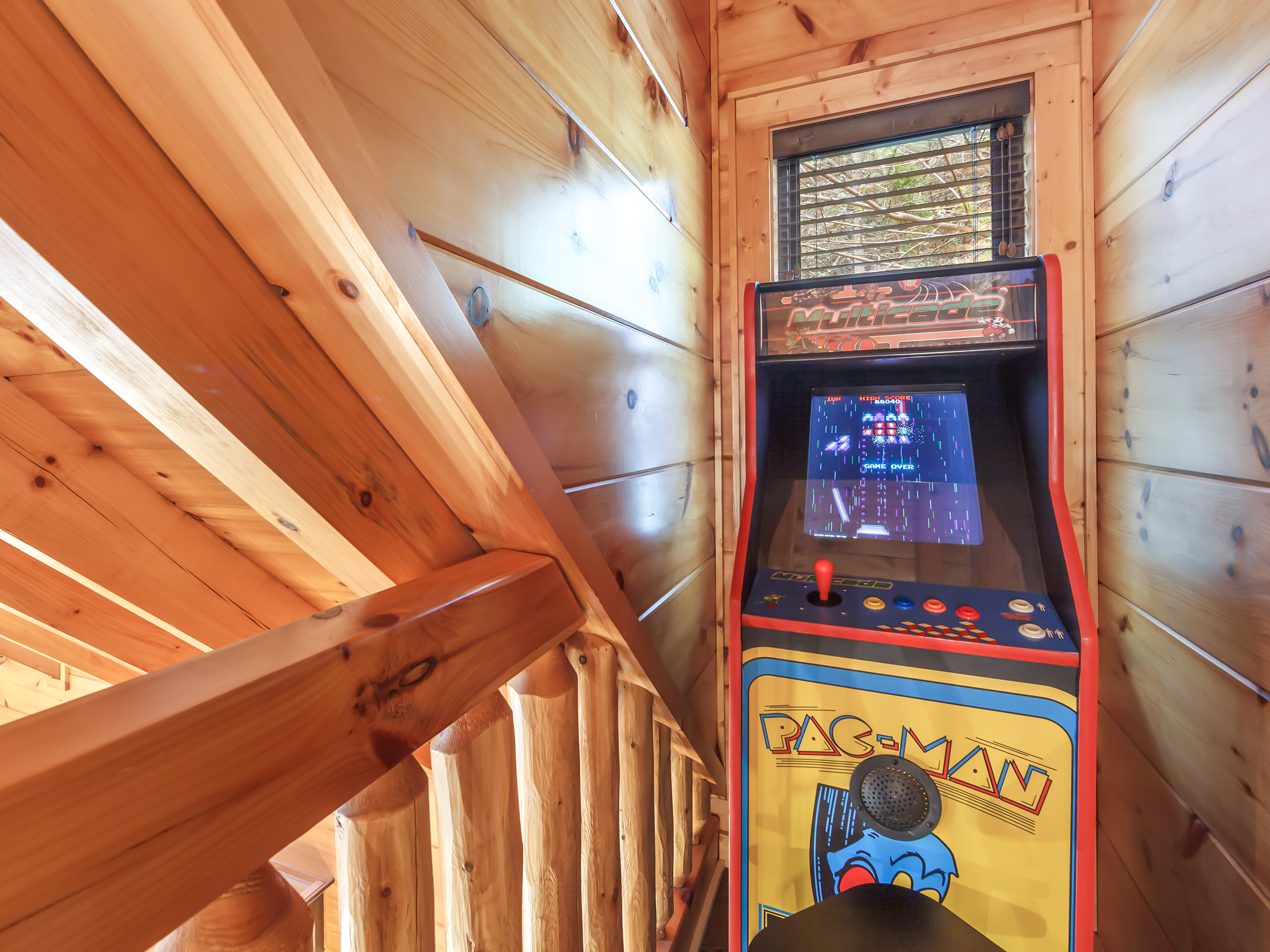 Sevierville, Tennessee, 37862, United States, 1 Bedroom Bedrooms, ,2 BathroomsBathrooms,Residential,For Sale,1979555