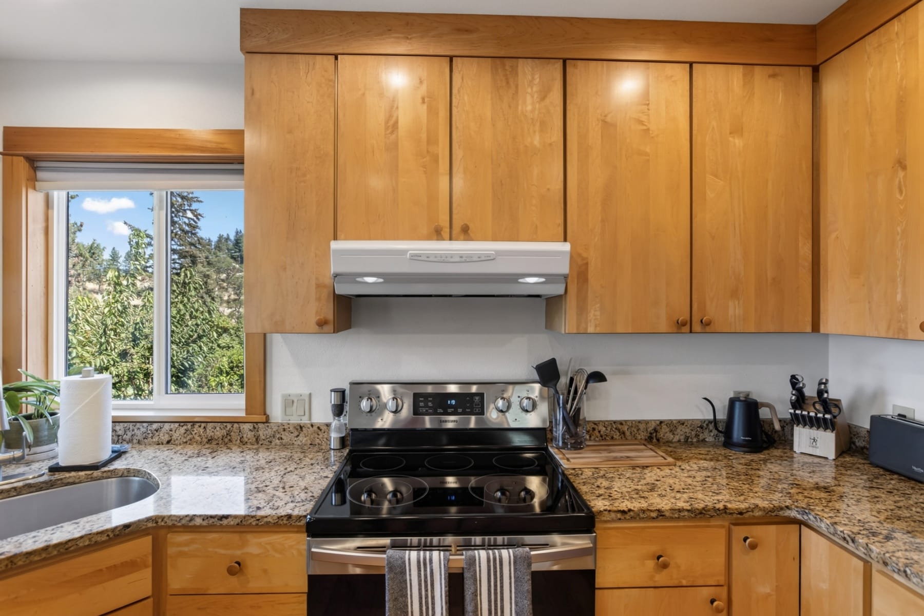  407 HUSKEY RD Mosier, OR 97040 - 物件實景
